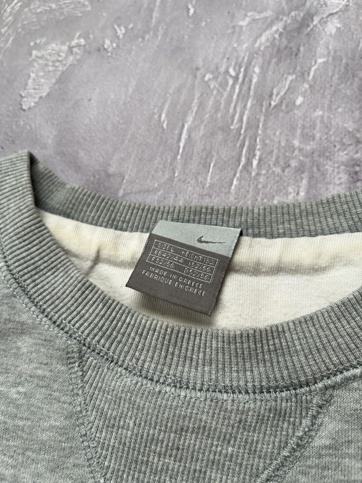 Nike Vintage Nike Crewneck Sweatshirt Embroidered Swoosh Logo Y2K Size US L / EU 52-54 / 3 - 10 Thumbnail