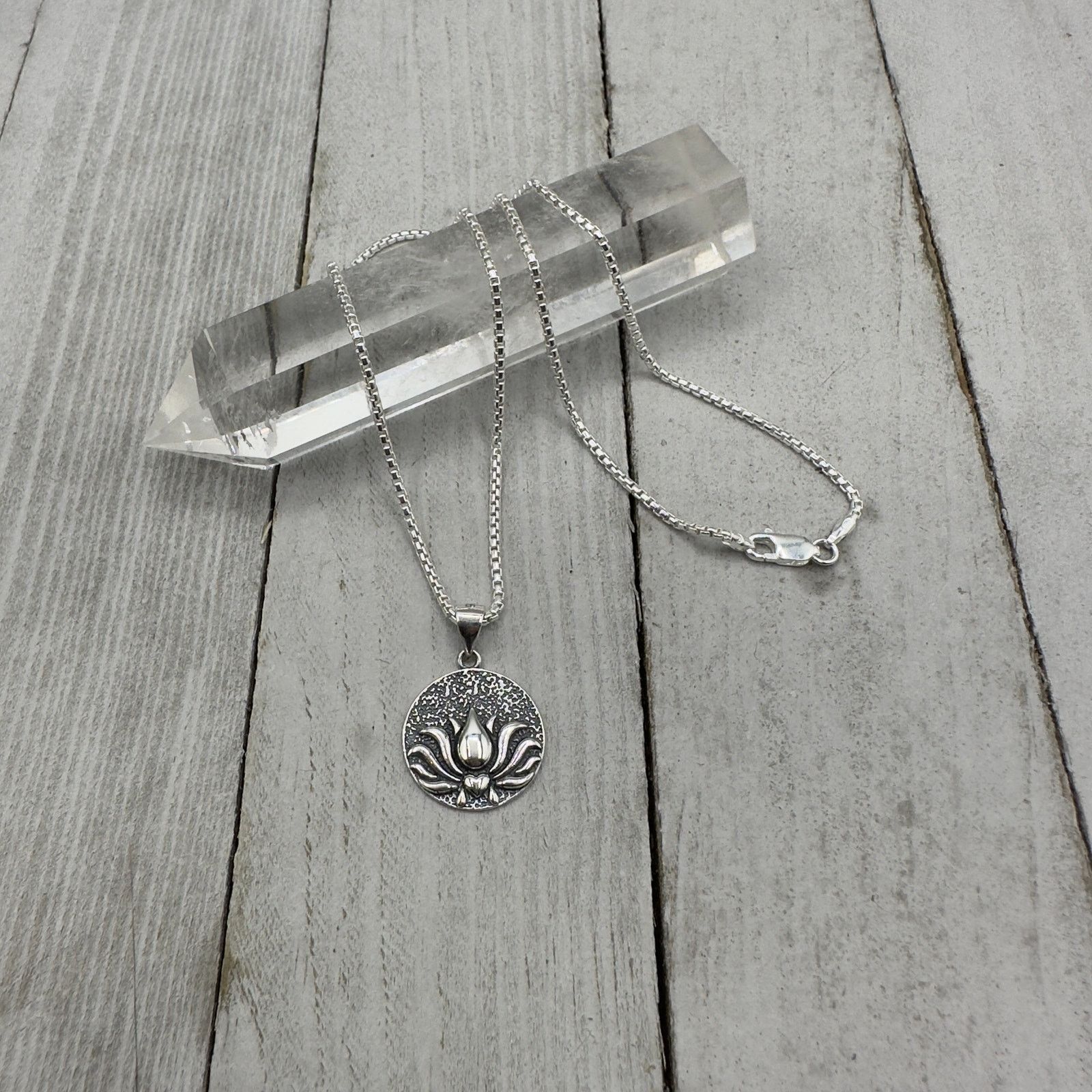 The Unbranded Brand Sterling Silver Lotus Necklace Flower Necklace Boho Size ONE SIZE - 2 Thumbnail