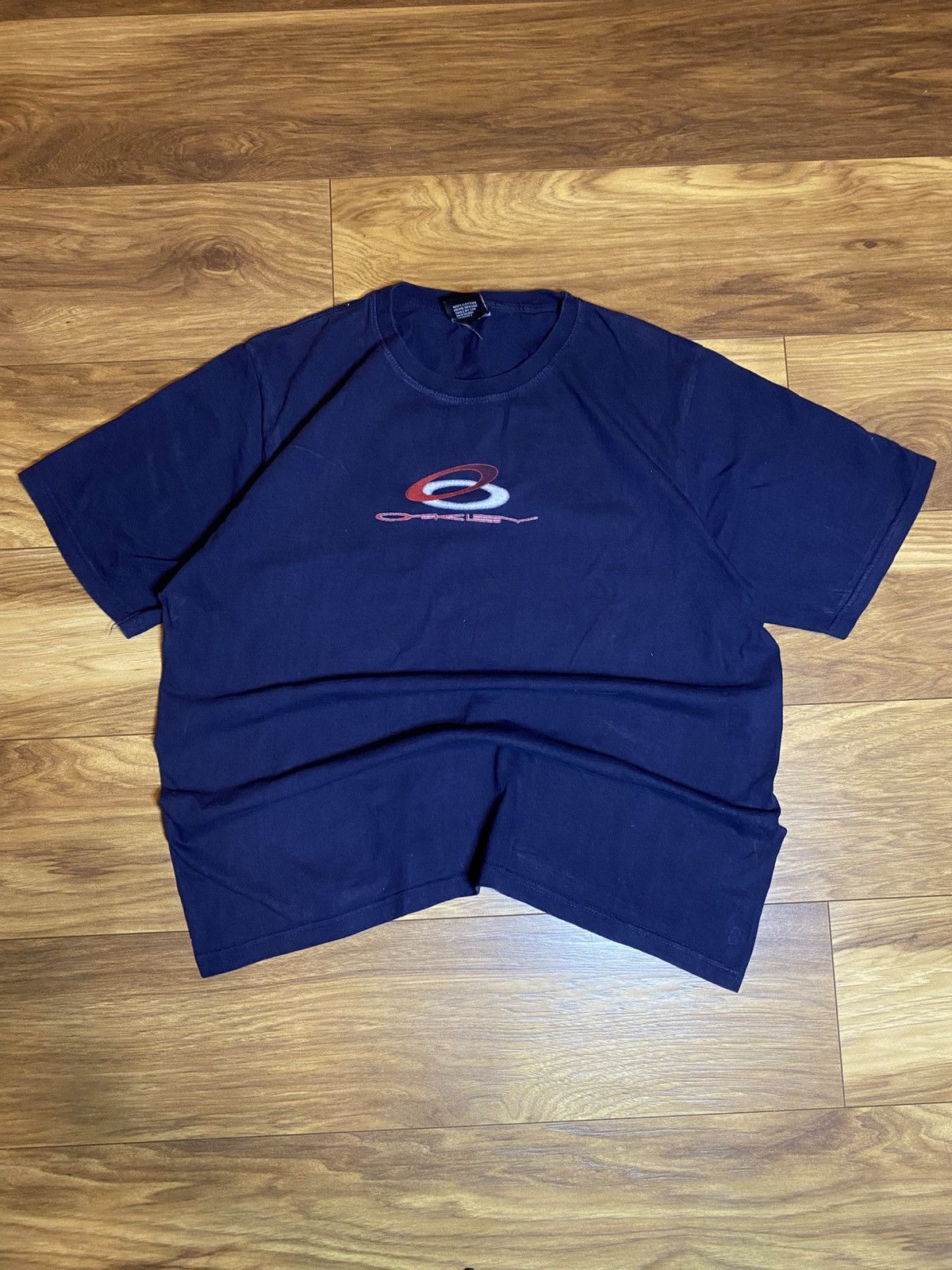 Oakley Vintage T-Shirt 3D Centr Logo Boxy Fit ,Y2k,USA,Hype Size US XL / EU 56 / 4 - 2 Thumbnail