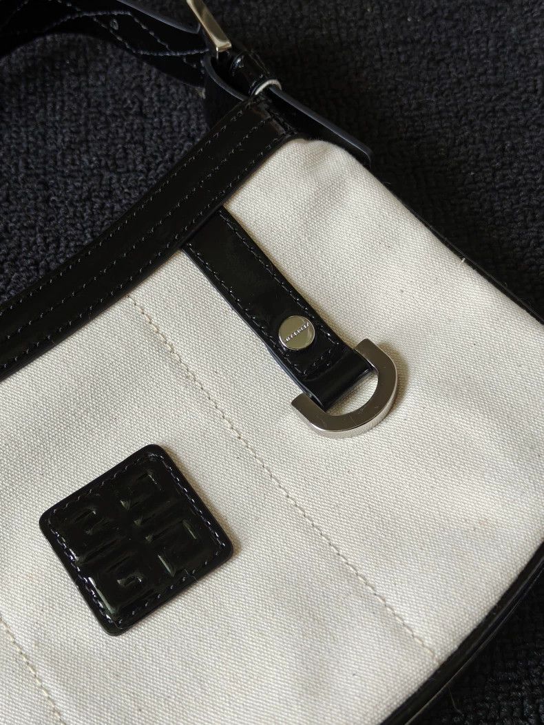 Givenchy Givenchy Four-Panel Panda Bag Size ONE SIZE - 5 Thumbnail