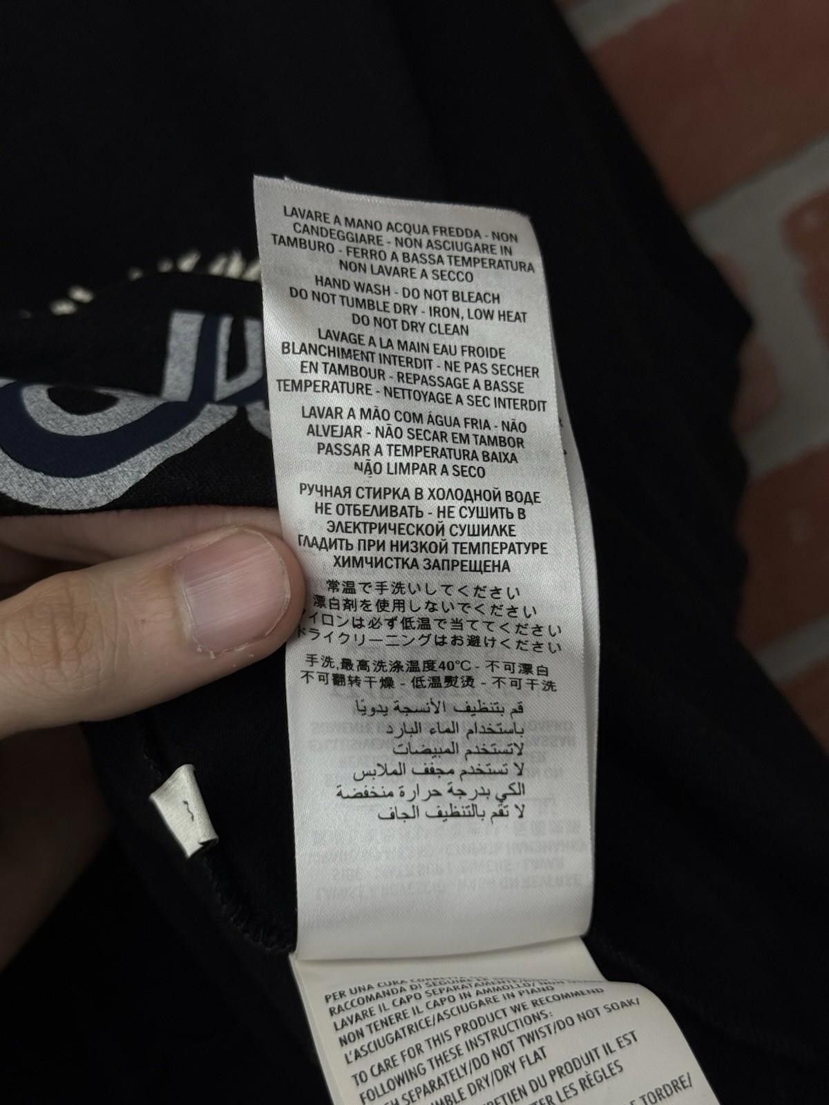 Gucci GUCCI Lion Embroidered T-shirt Size Medium “Tiny Holes” Size US M / EU 48-50 / 2 - 7 Thumbnail