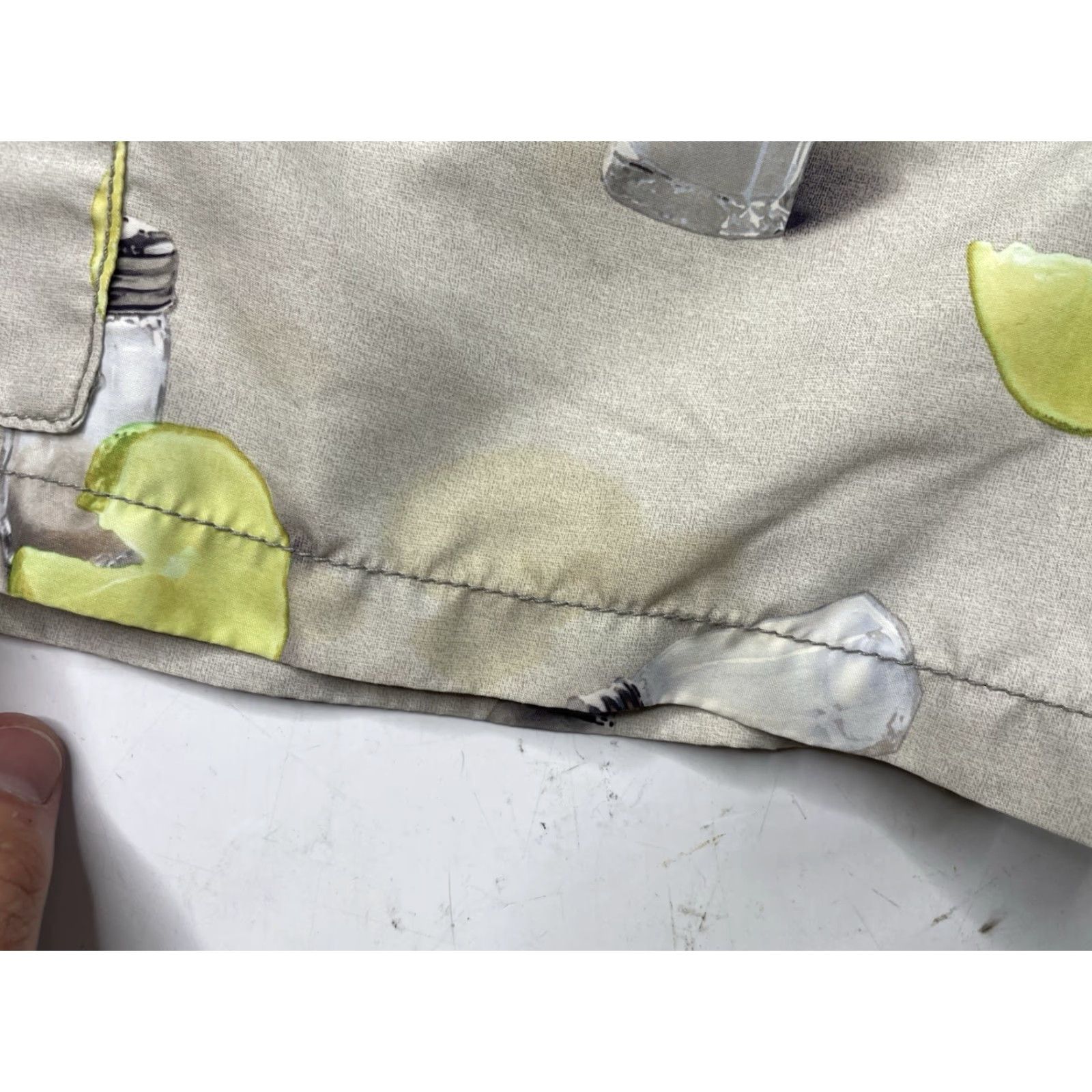 Tommy Bahama Tommy Bahama Swim Shorts Trunks Mens Large Gray Lime Salt Lined Drawstring Elastic Waist Pocket Beach 100% Polyester Mens Size US 33 - 2 Thumbnail