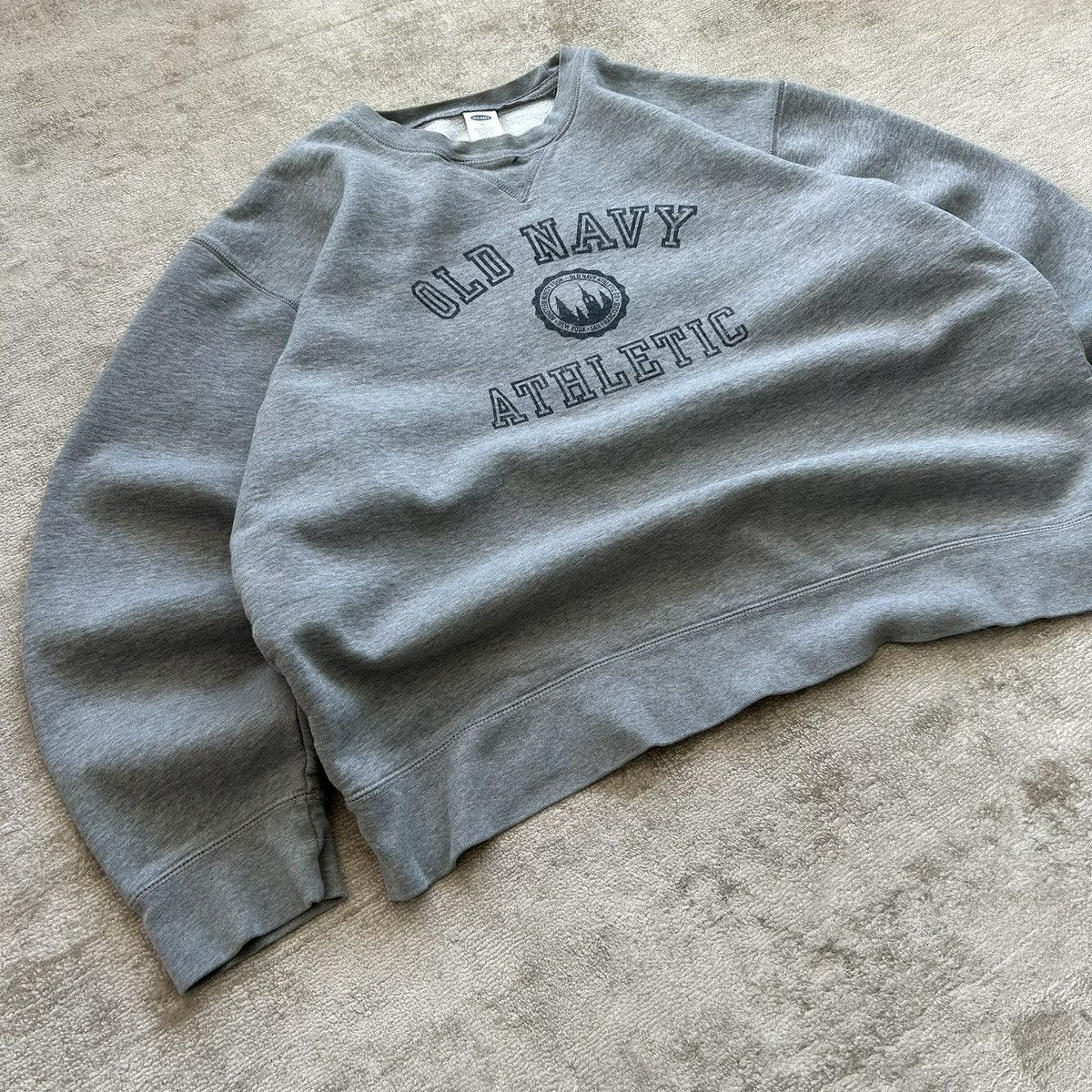 Old Navy Vintage Old Navy Y2K Crewneck Size US XL / EU 56 / 4 - 1 Thumbnail