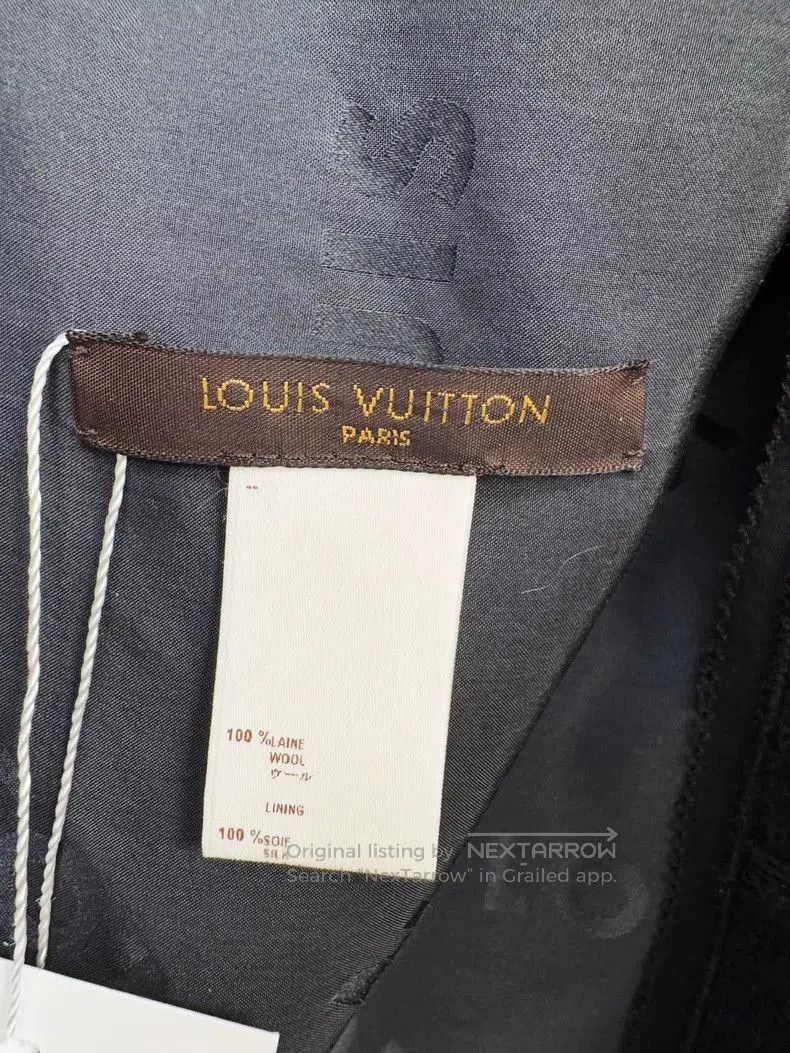 Louis Vuitton Louis Vuitton Wool Silk Logo Cape. Size US M / EU 48-50 / 2 - 2 Thumbnail
