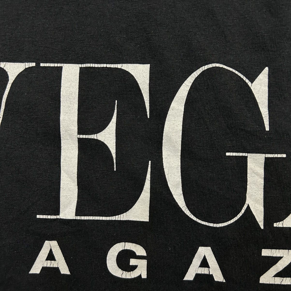 Vintage Vintage Vegas Magazine Modern Luxury T-shirt 90s L Black Size US L / EU 52-54 / 3 - 4 Thumbnail