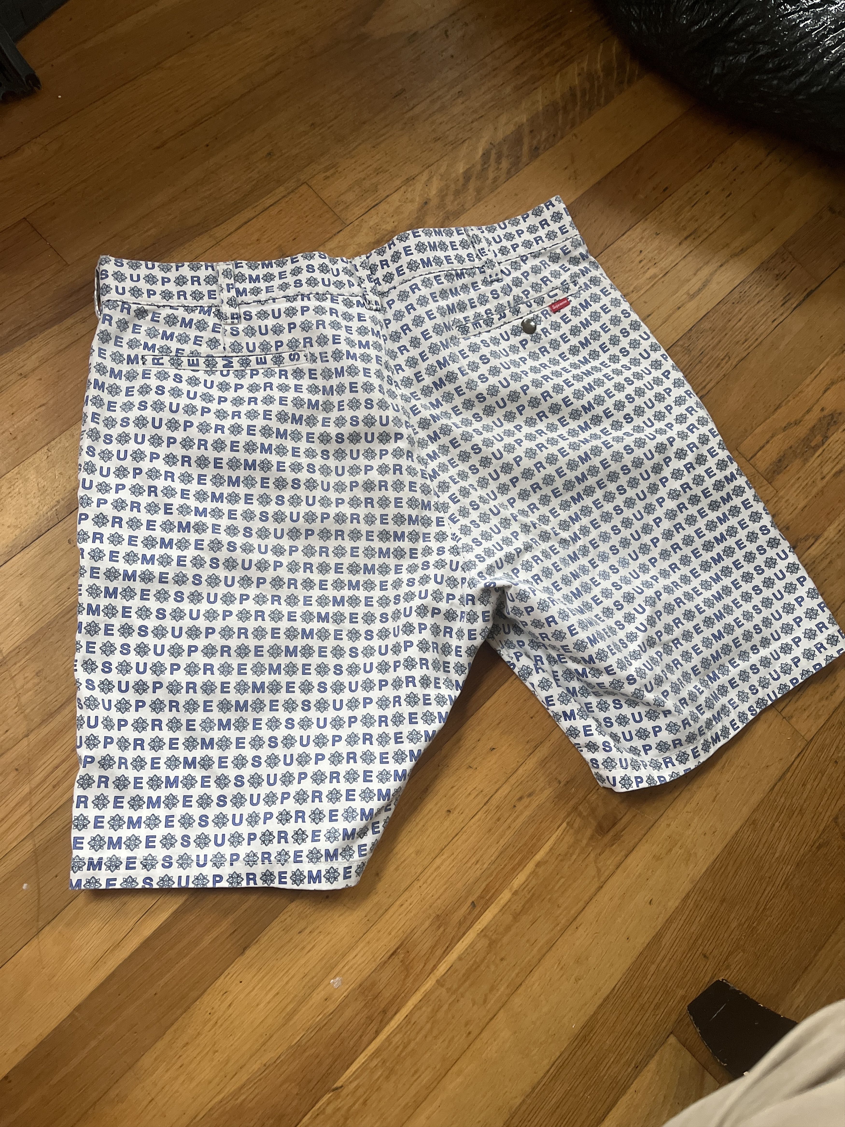 Supreme Supreme White/Blue Foulard Work Shorts Size US 34 / EU 50 - 2 Thumbnail