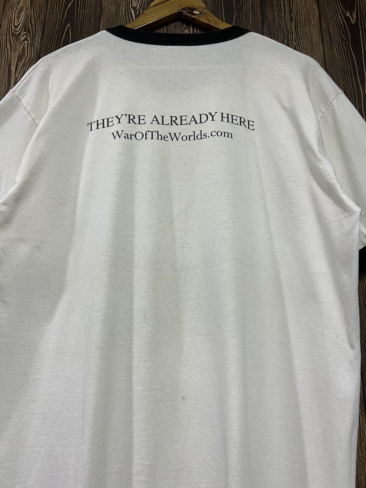 Vintage Vintage War of The Worlds Movie Tom Cruise Promo Tshirt Size US L / EU 52-54 / 3 - 9 Thumbnail
