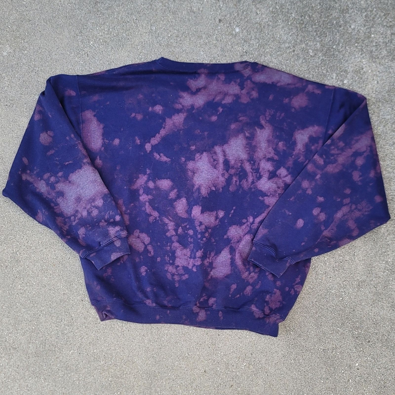 The Unbranded Brand Vtg World Class Ski International Bleach-dyed Sweatshirt Size US XL / EU 56 / 4 - 3 Thumbnail