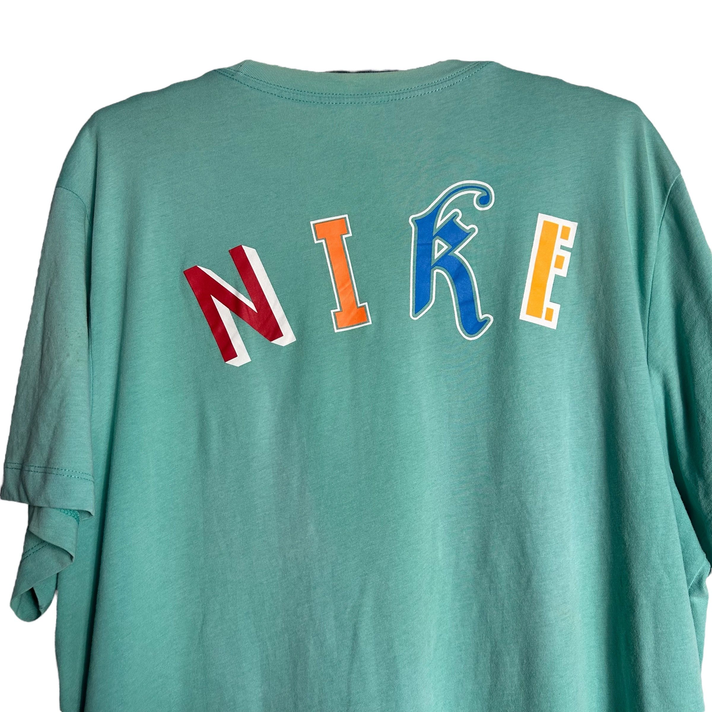 Nike 🔥RARE🔥Nike Basketball Multicolor Logo Spell Out T-shirt Size US XXL / EU 58 / 5 - 4 Thumbnail