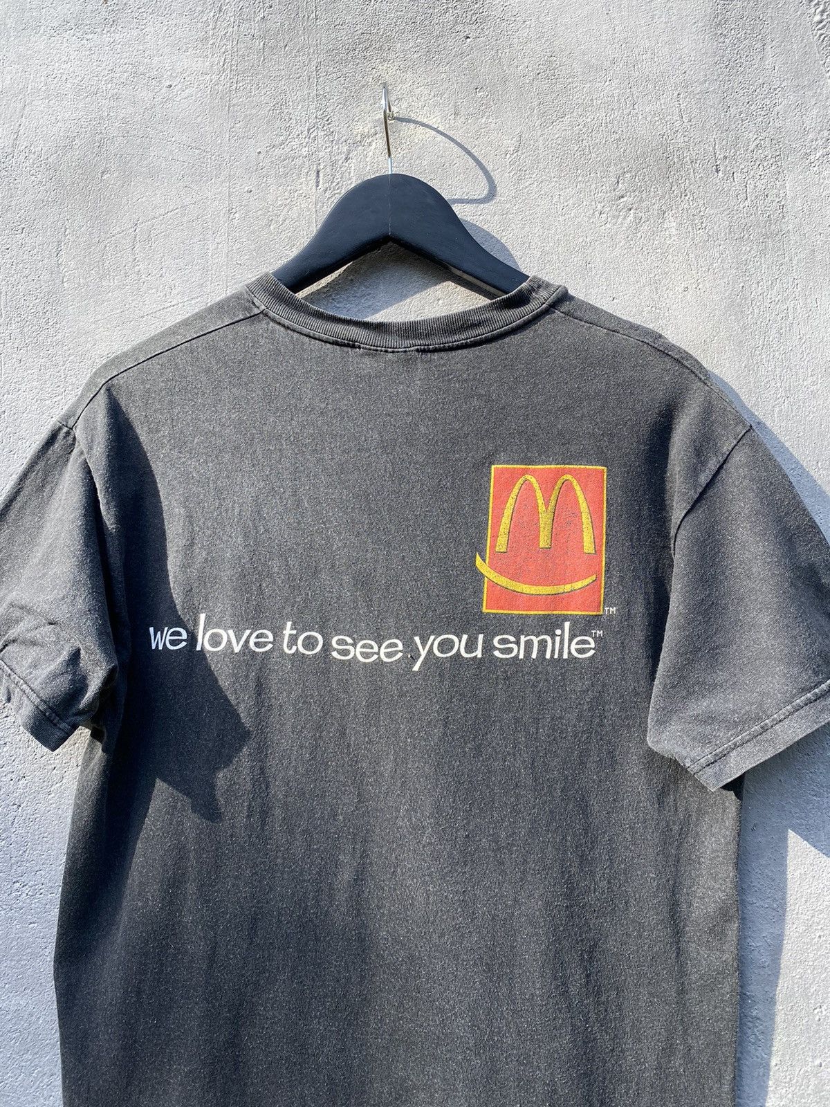 Band Tees Vintage 1995 McDonalds "We Love To See You Smile" Faded Tee Size US M / EU 48-50 / 2 - 2 Thumbnail