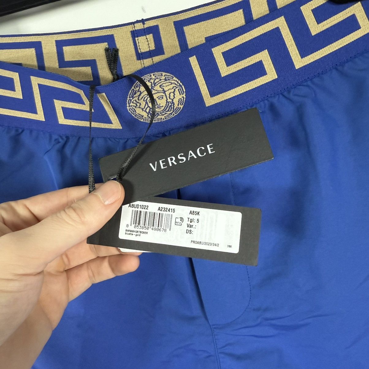 Versace $395 Versace NWT Men’s Greca Swim Shorts Size 5 (M) Blue Size US 35 - 3 Thumbnail