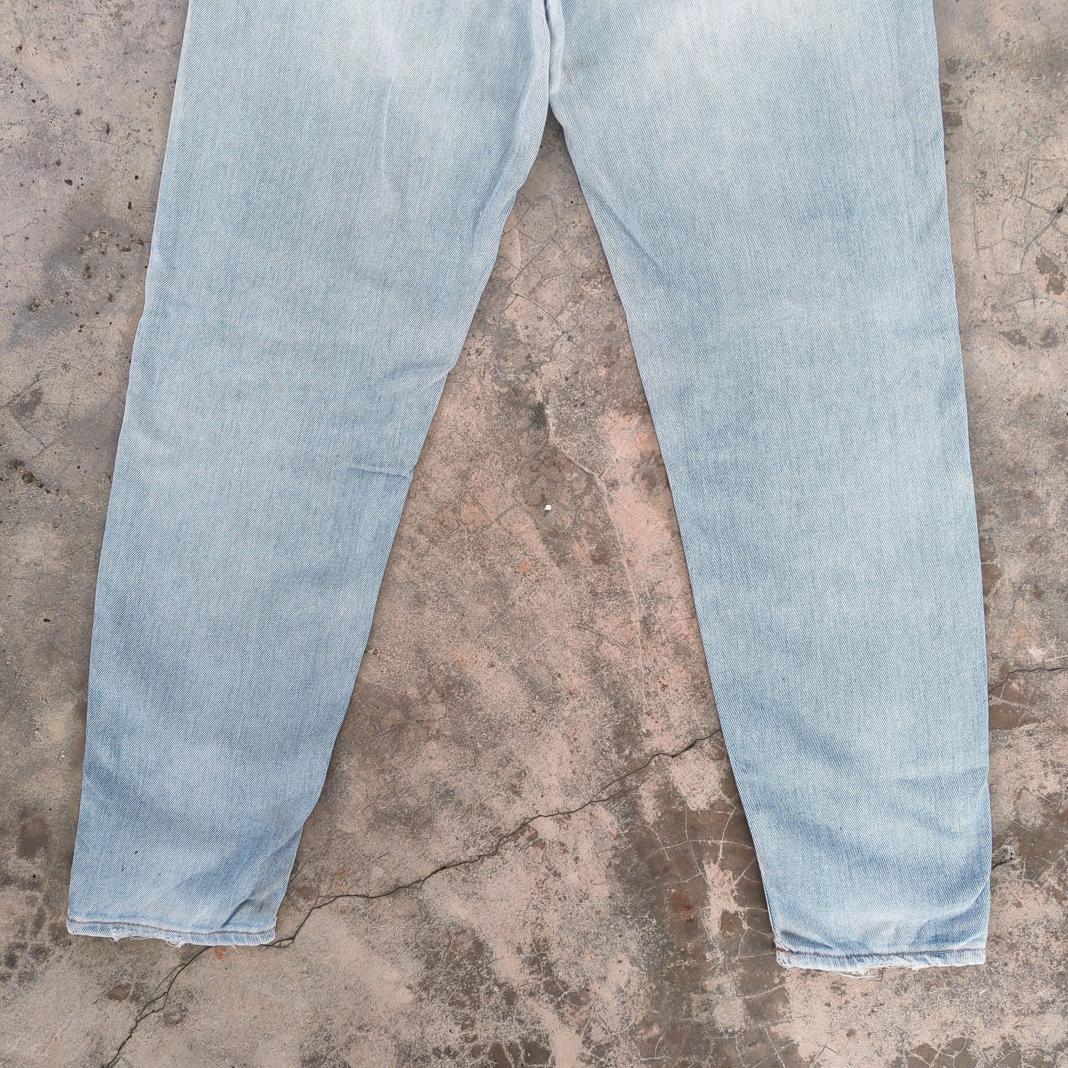 Acne Studios VINTAGE ACNE STUDIO SOFT DENIM DISTRESSED FADED JEANS PANTS Size US 30 / EU 46 - 9 Thumbnail
