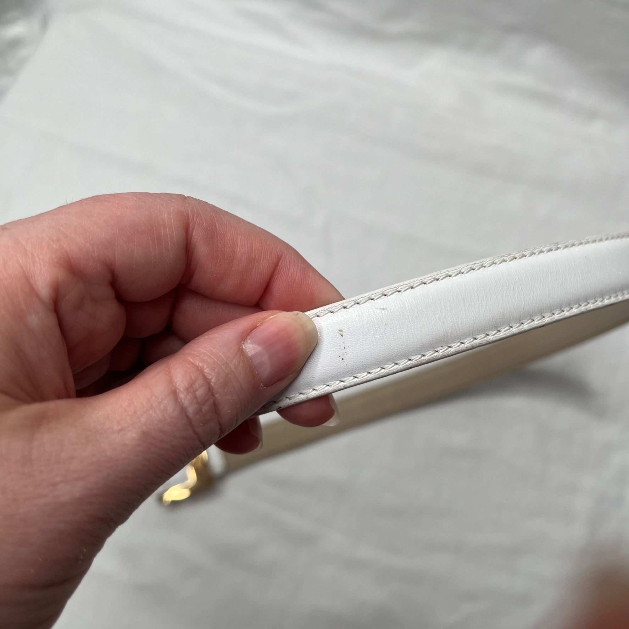 Salvatore Ferragamo Salvatore Ferragamo White Leather Belt Gold Hardware Size 70 Size ONE SIZE - 6 Thumbnail