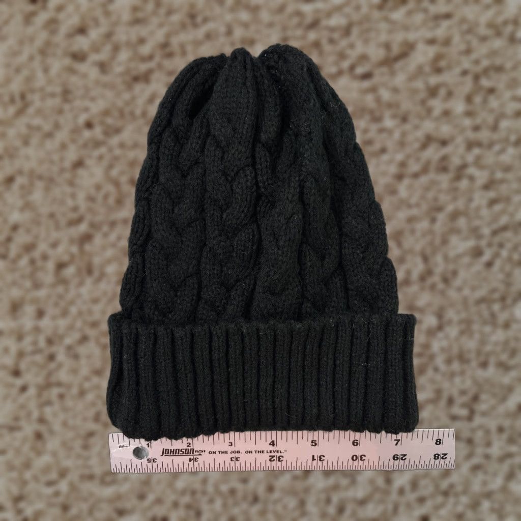 Vintage WOMEN Beanie Toque Black Cable Knit 1 Size 100% Acrylic Knit Hat Winter Ski Snow Adult One Size Black Beanie Womens Size ONE SIZE - 1 Thumbnail