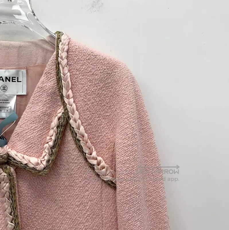 Chanel Chanel Pink Women's Jacket in Size S . Size S / US 4 / IT 40 - 3 Thumbnail