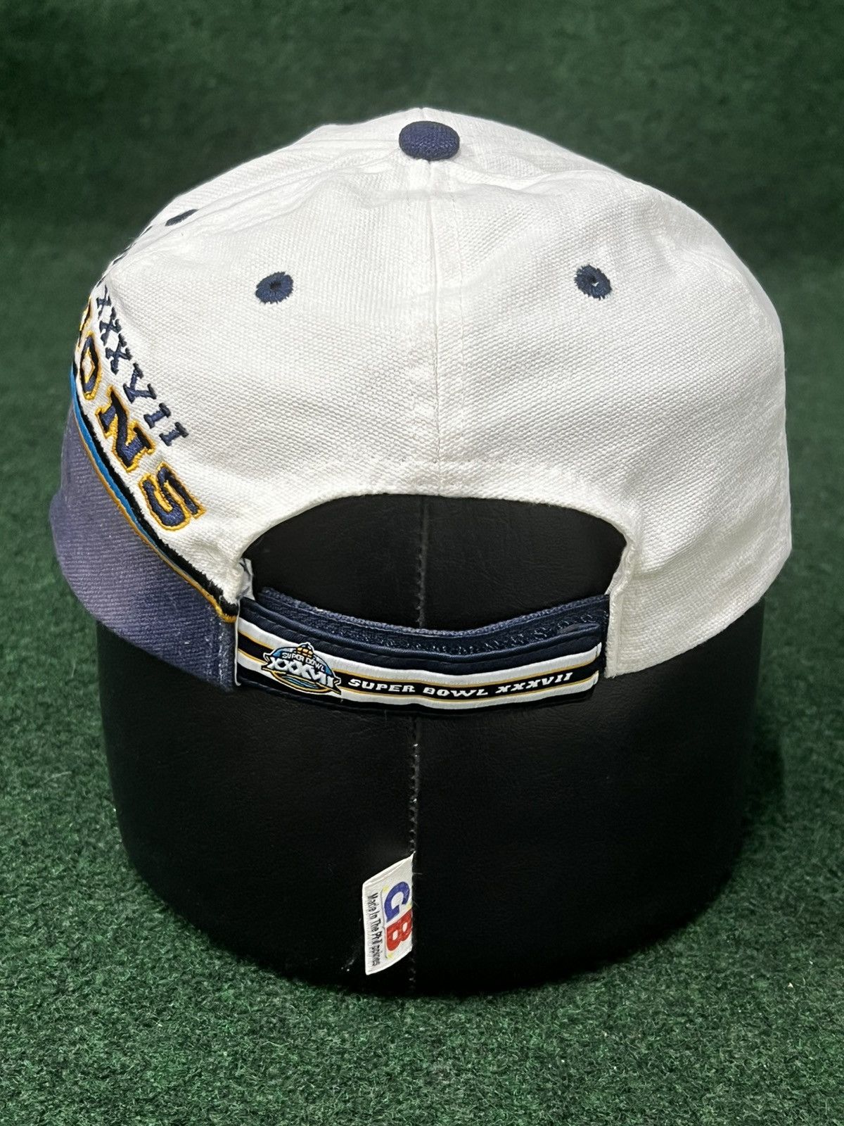 NFL × Reebok × Vintage Vintage Tampa Bay Buccaneers Super Bowl XXXVII Champions Hat Size ONE SIZE - 3 Thumbnail