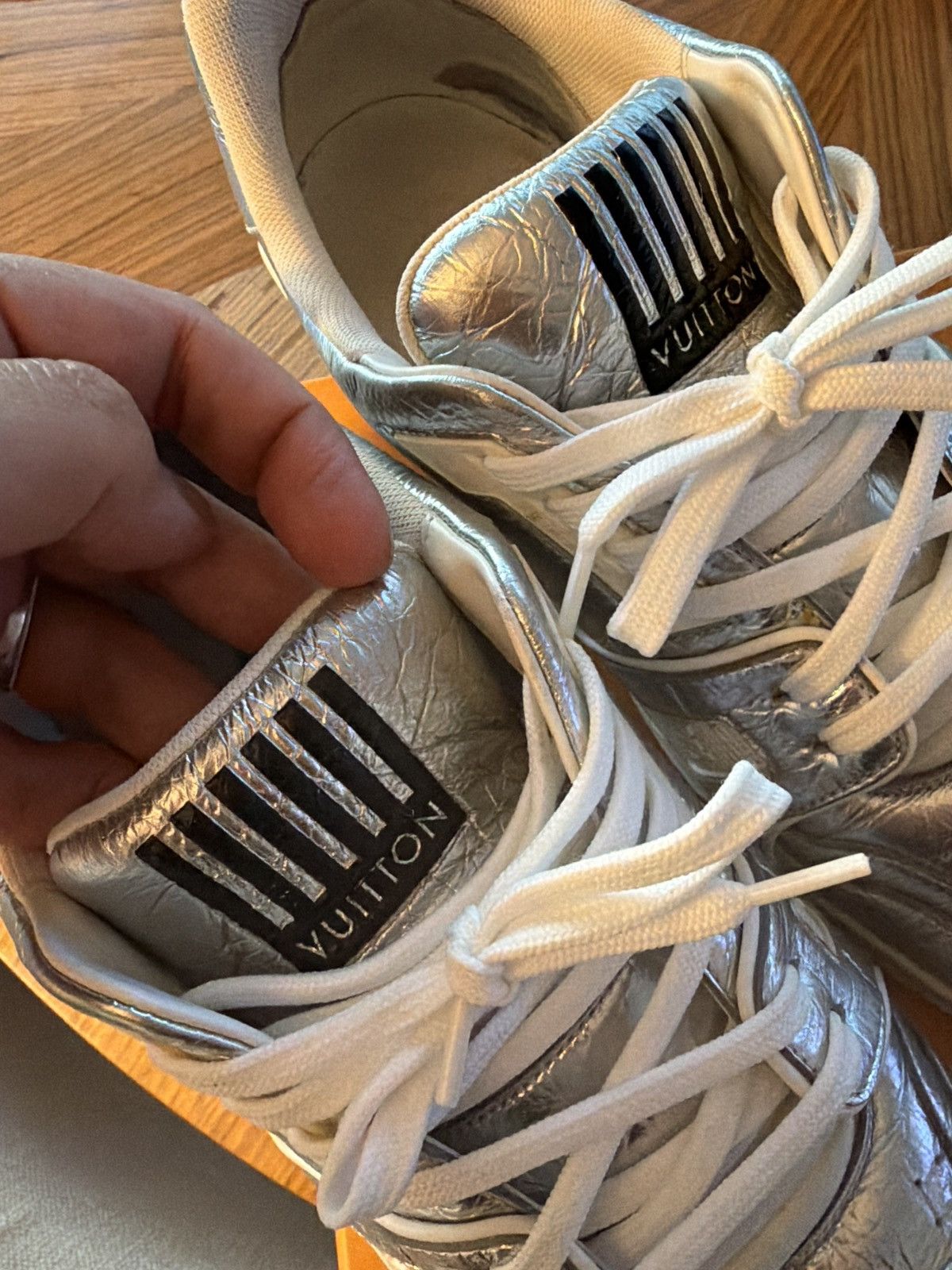 Louis Vuitton Louis Vuitton Trainers Metallic Silver Size US 9 / EU 42 - 13 Thumbnail