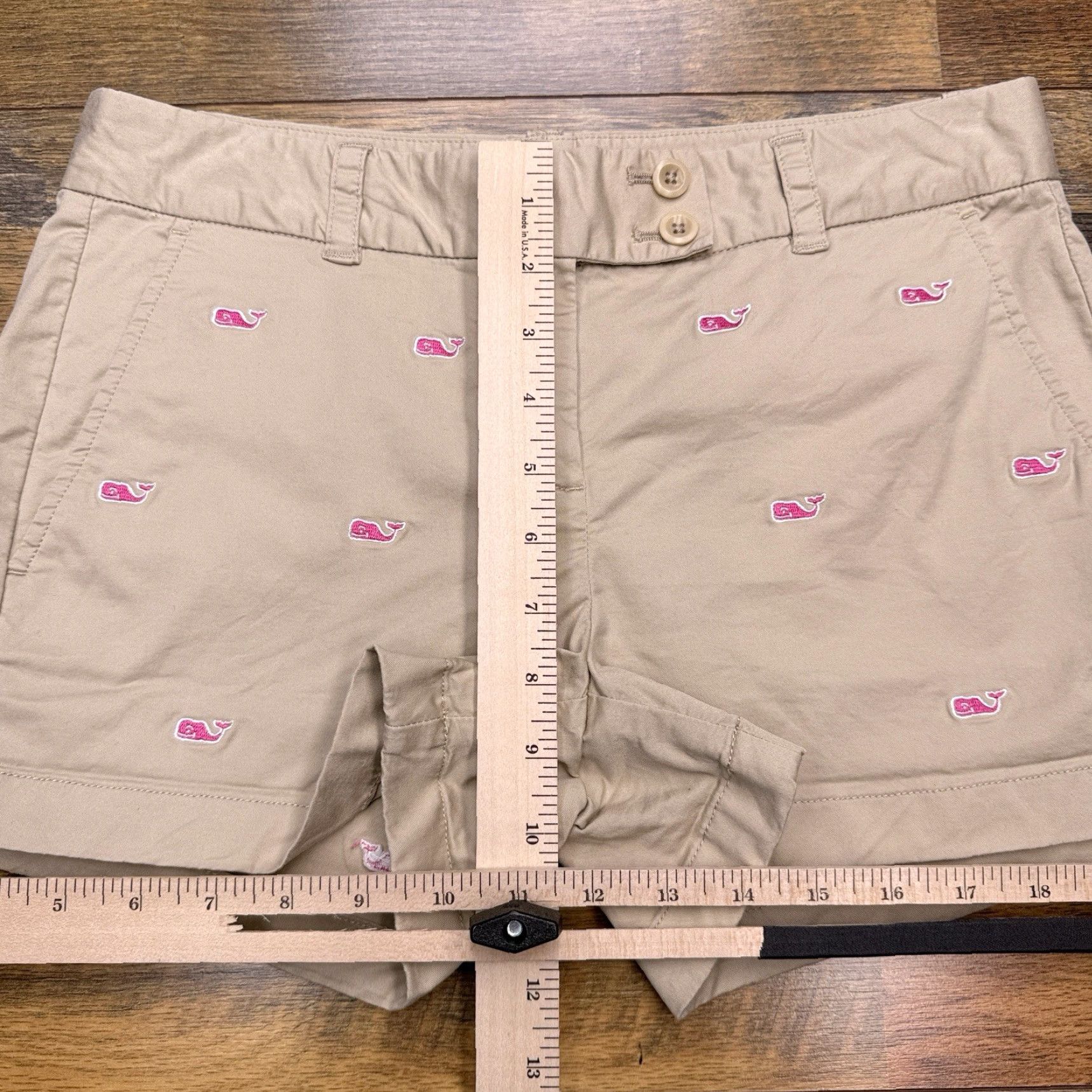 Vineyard Vines Vineyard Vines Chino Shorts Womens 2 Tan Low Rise Stretch All Over Whale Size 26" / US 2 / IT 38 - 7 Thumbnail