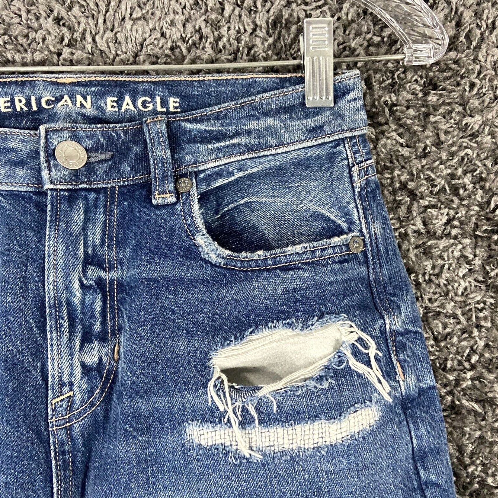 American Eagle Outfitters AMERICAN EAGLE Distressed Mom Jeans Women’s 0 Regular Blue Size 25" / US 0 / IT 36 - 5 Thumbnail