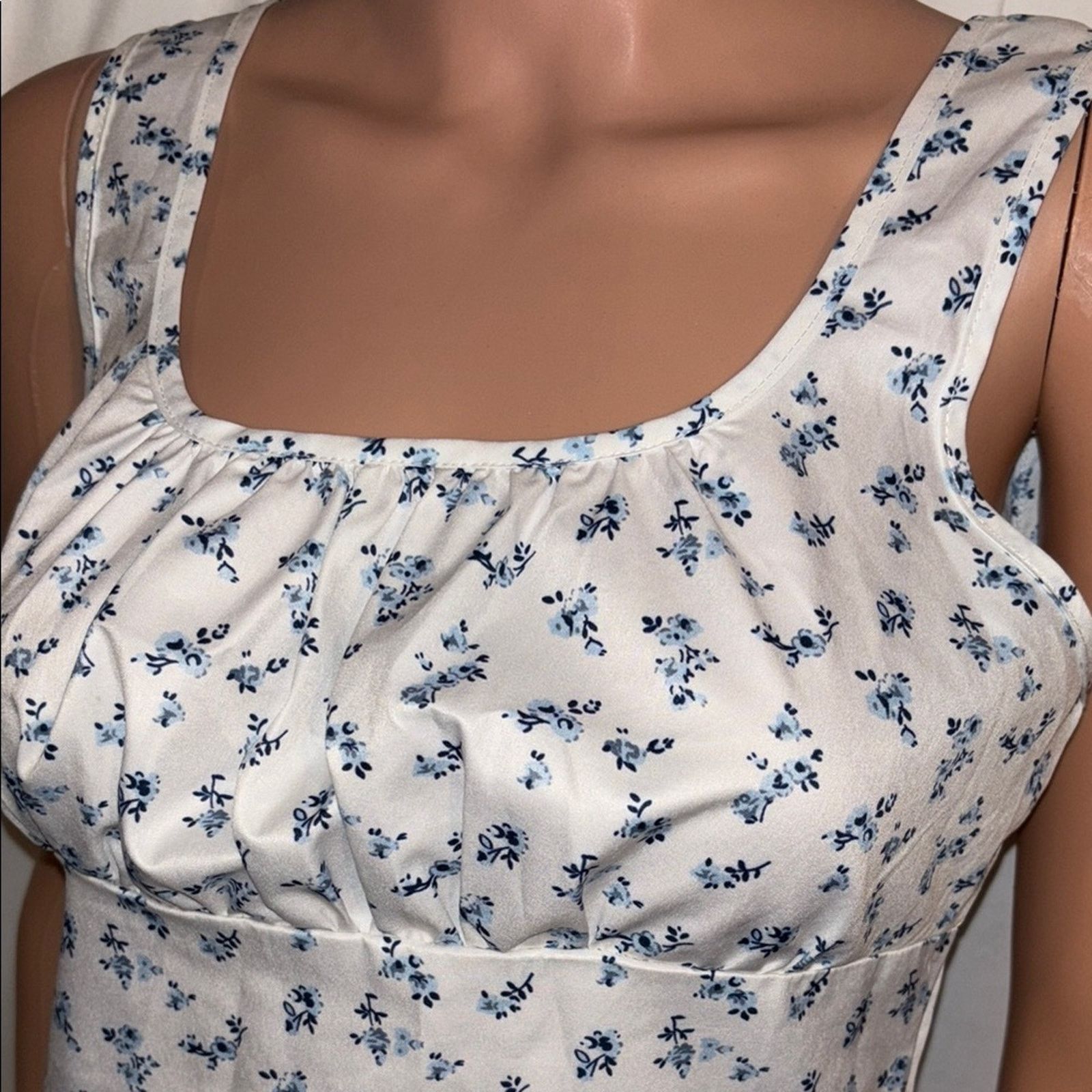 The Unbranded Brand Romwe Floral Blue/White Tank Top - Small Size S / US 4 / IT 40 - 2 Thumbnail