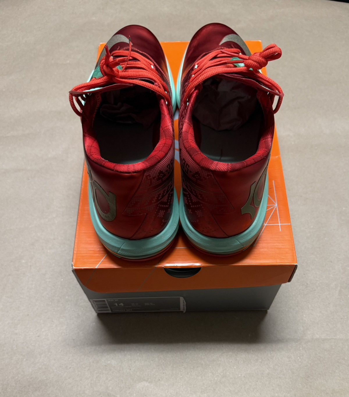 Nike Nike KD 6 Christmas Kevin Durant Men’s size 14 Basketball! Size US 14 / EU 47 - 4 Thumbnail