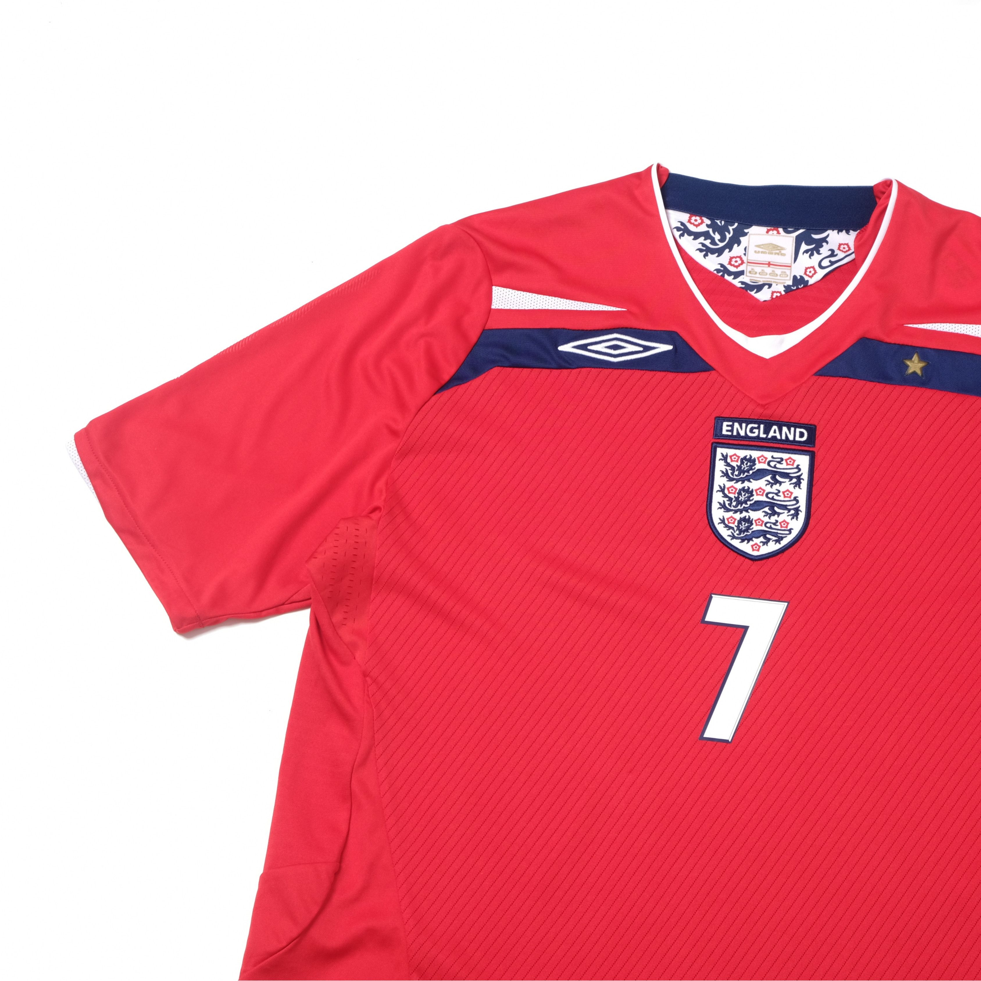 Umbro 2008/10 England Away Shirt Umbro Beckham (L) Size US L / EU 52-54 / 3 - 3 Thumbnail