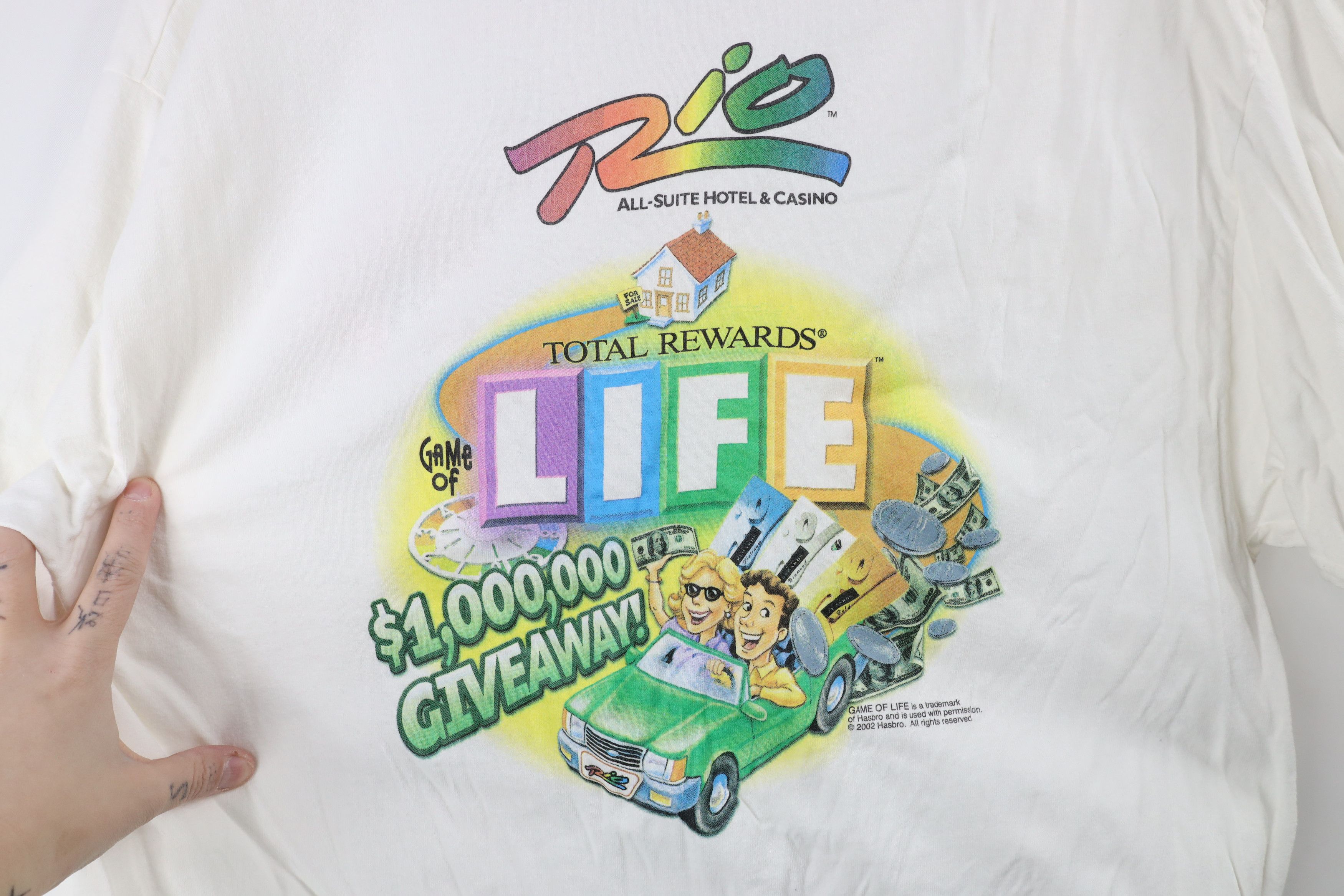 Vintage Vintage Y2K 2002 Casino Game of Life Giveaway T-Shirt White Size US L / EU 52-54 / 3 - 9 Thumbnail