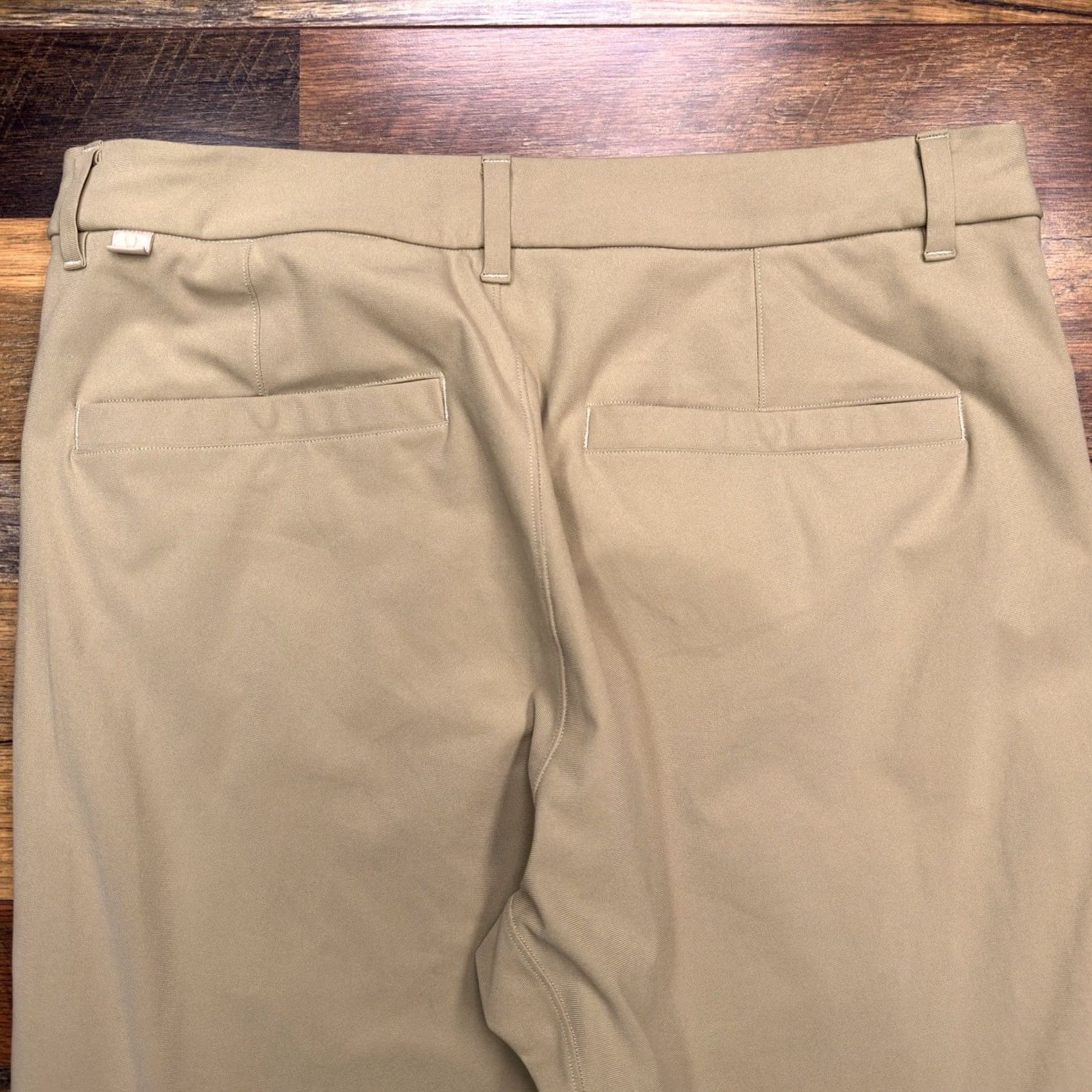 Lululemon Lululemon ABC Pants Mens 31 Slim Fit Tan Mid Rise Pocket Zip Size US 31 - 5 Thumbnail