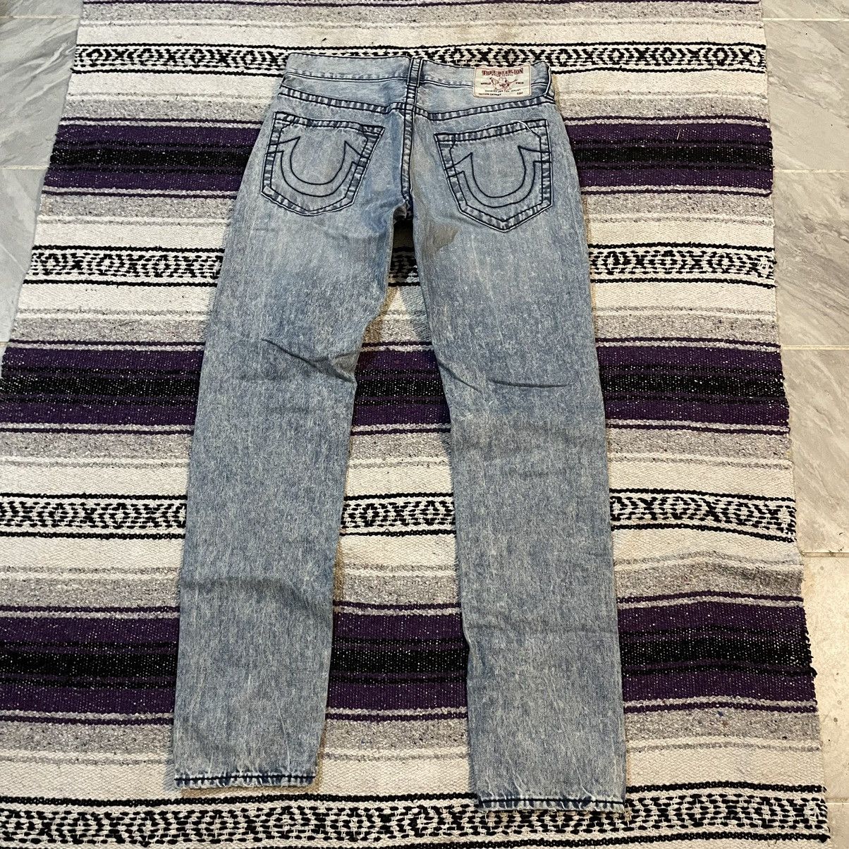 True Religion True Religion Skinny Stone Wash Blue Denim Jeans 35x31 Size US 35 - 10 Thumbnail