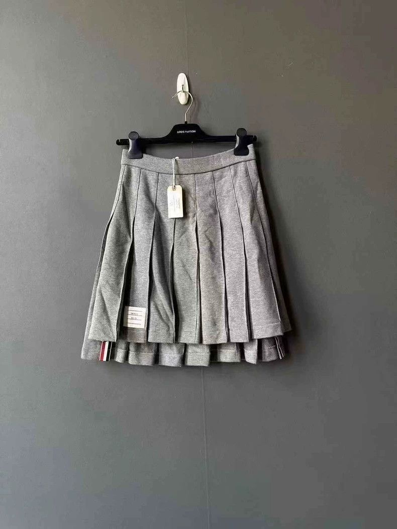 Thom Browne Thom Browne Pleated Skirt in Gray-dmc Size US 38 / EU 54 - 1 Thumbnail
