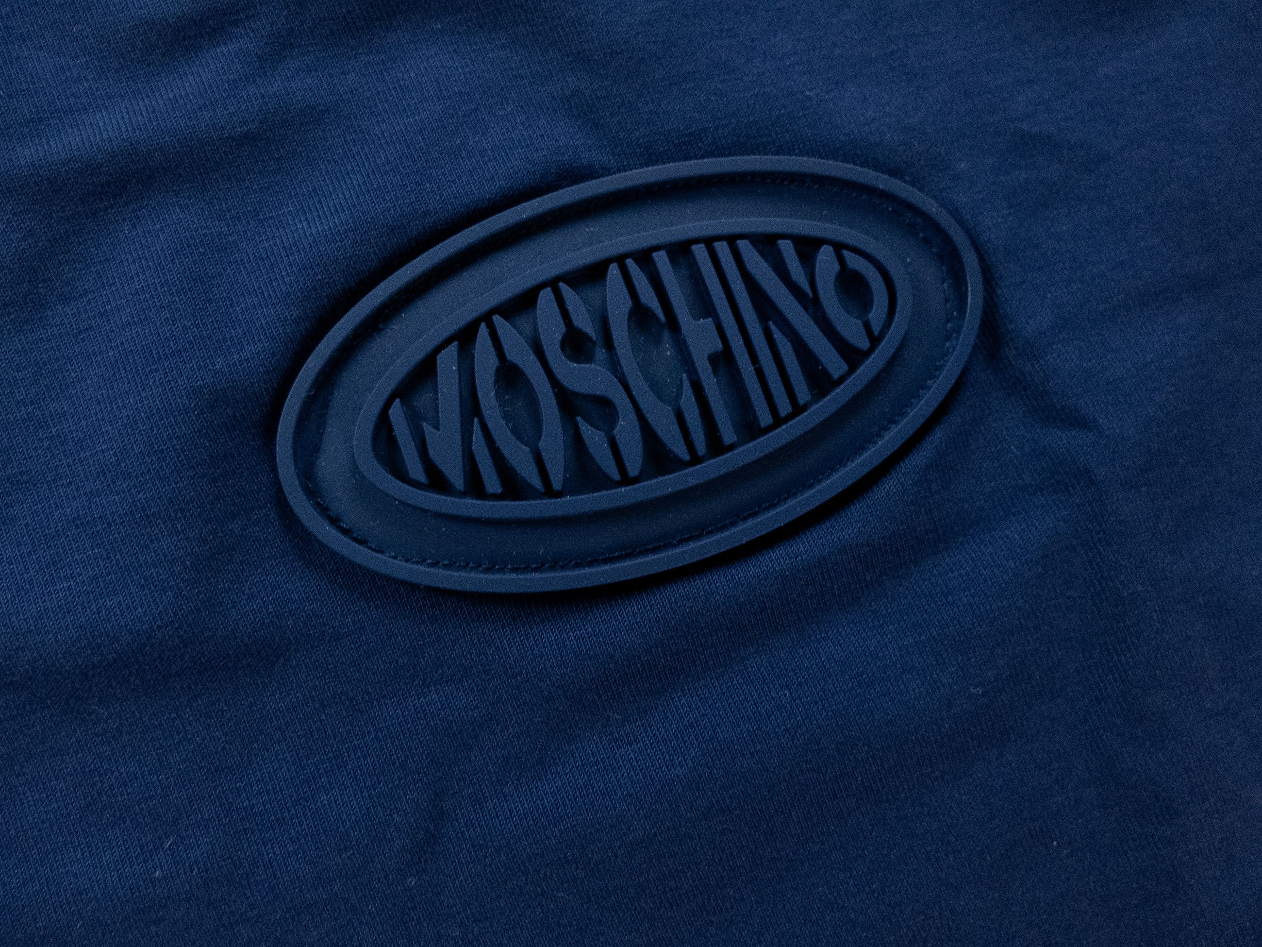 Moschino MOSCHINO Couture blue rubber chest logo t-shirt Medium 48 Size US M / EU 48-50 / 2 - 4 Thumbnail