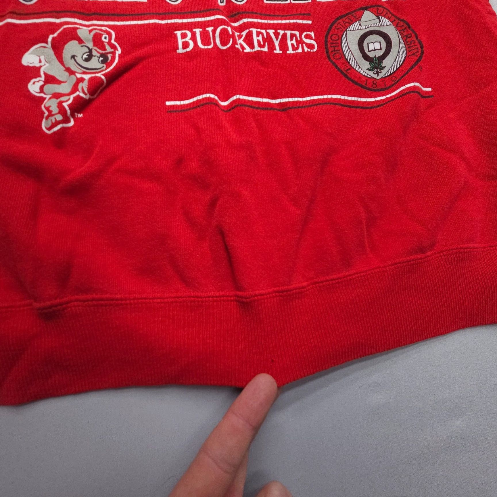 Hanes VINTAGE Hanes Ohio State Buckeyes Sweatshirt Womens XL Red University Logo Pullover Sweatshirt 90s College USA Made Men/Women Shirt Size XL / US 12-14 / IT 48-50 - 5 Thumbnail
