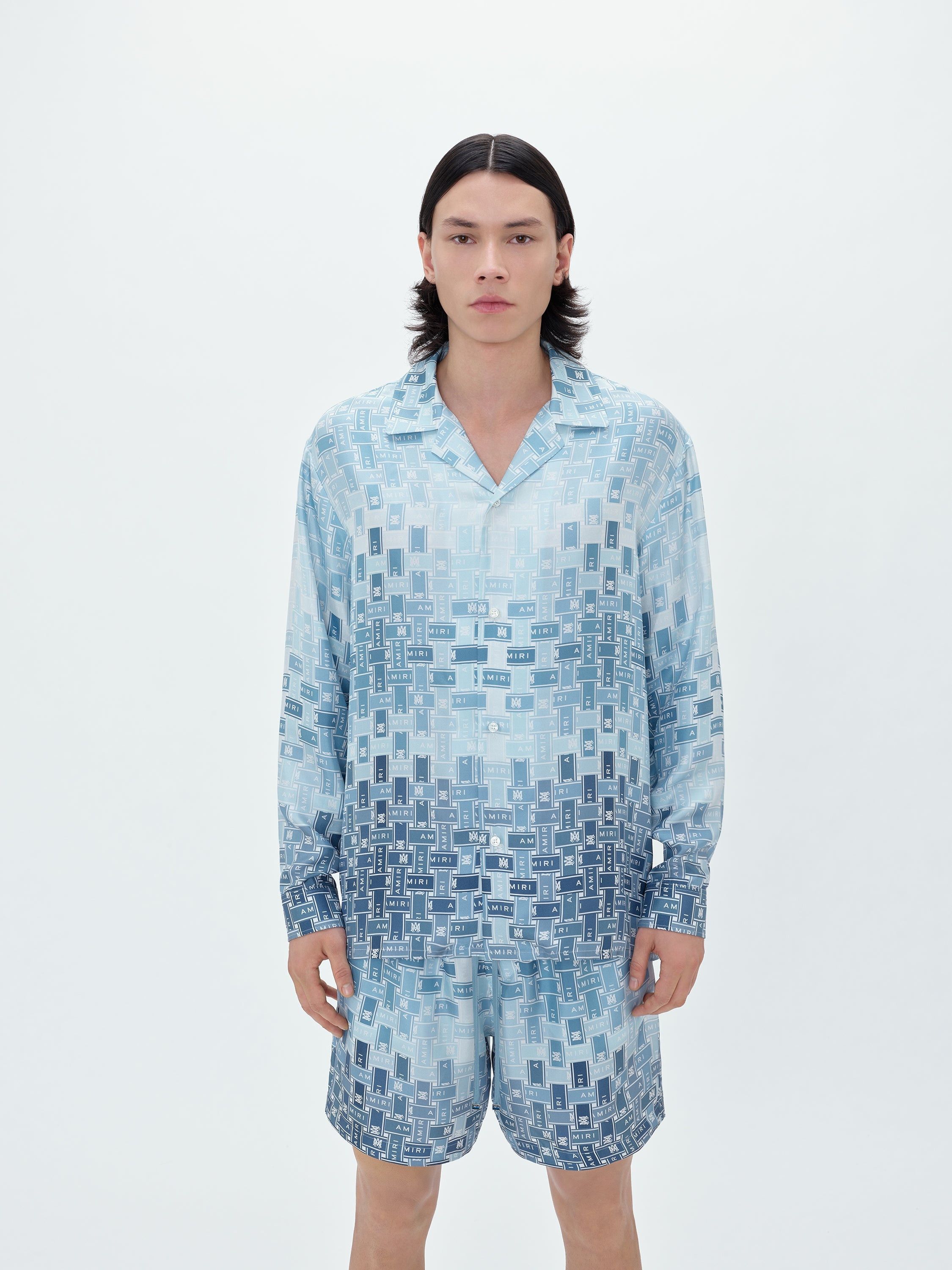 Amiri o1s1wg110825 Gradient Tape Shirt in Blue/White Size US S / EU 44-46 / 1 - 4 Thumbnail