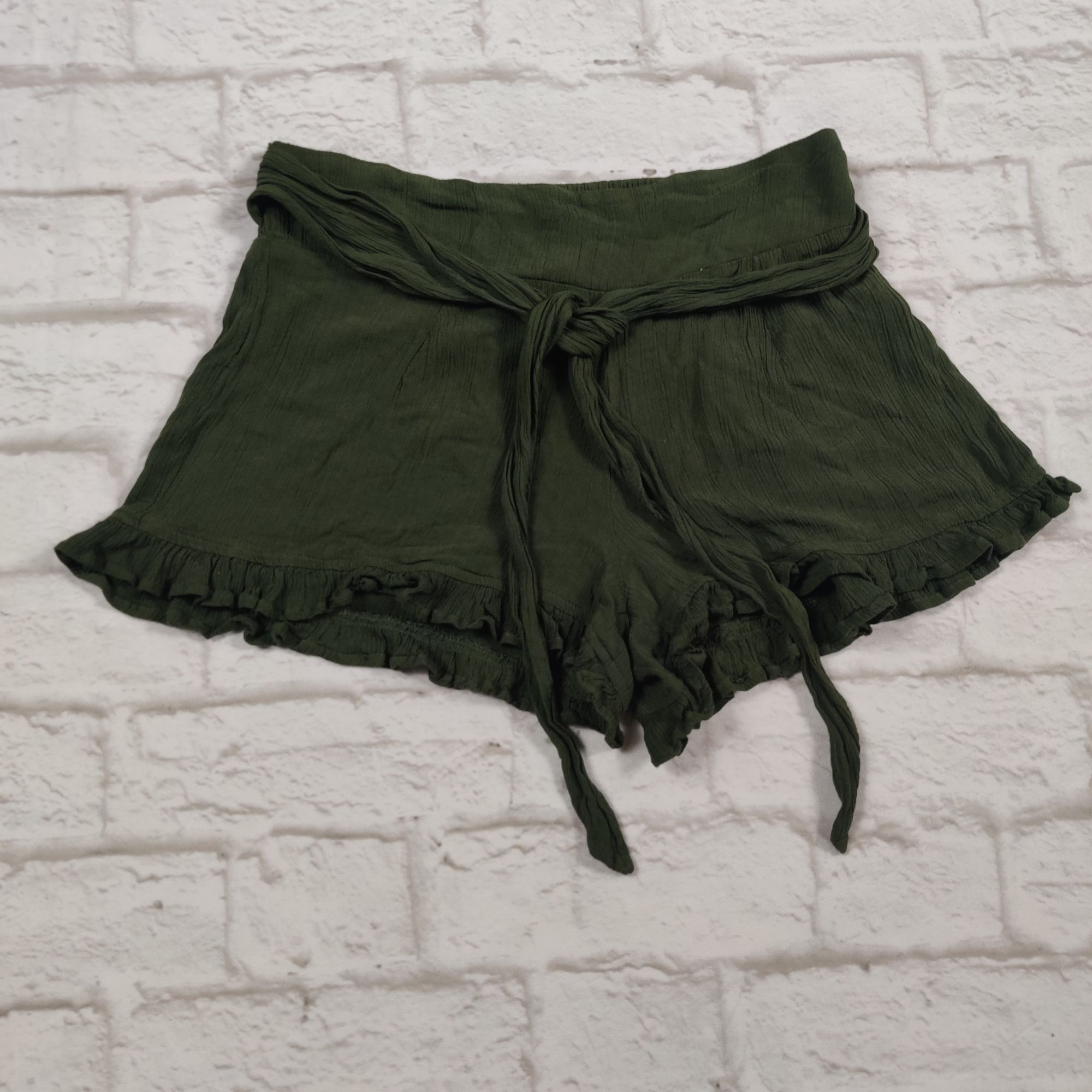 Other Derek Heart Small Green Ruffle Hem Shorts Waist Tie Belt Cas Size 27" / US 4 / IT 40 - 3 Thumbnail