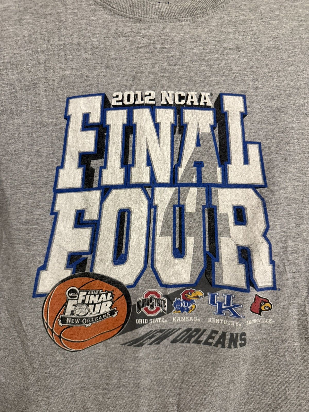 NCAA × Vintage Vintage NCAA March Madness Tee Size US S / EU 44-46 / 1 - 3 Thumbnail