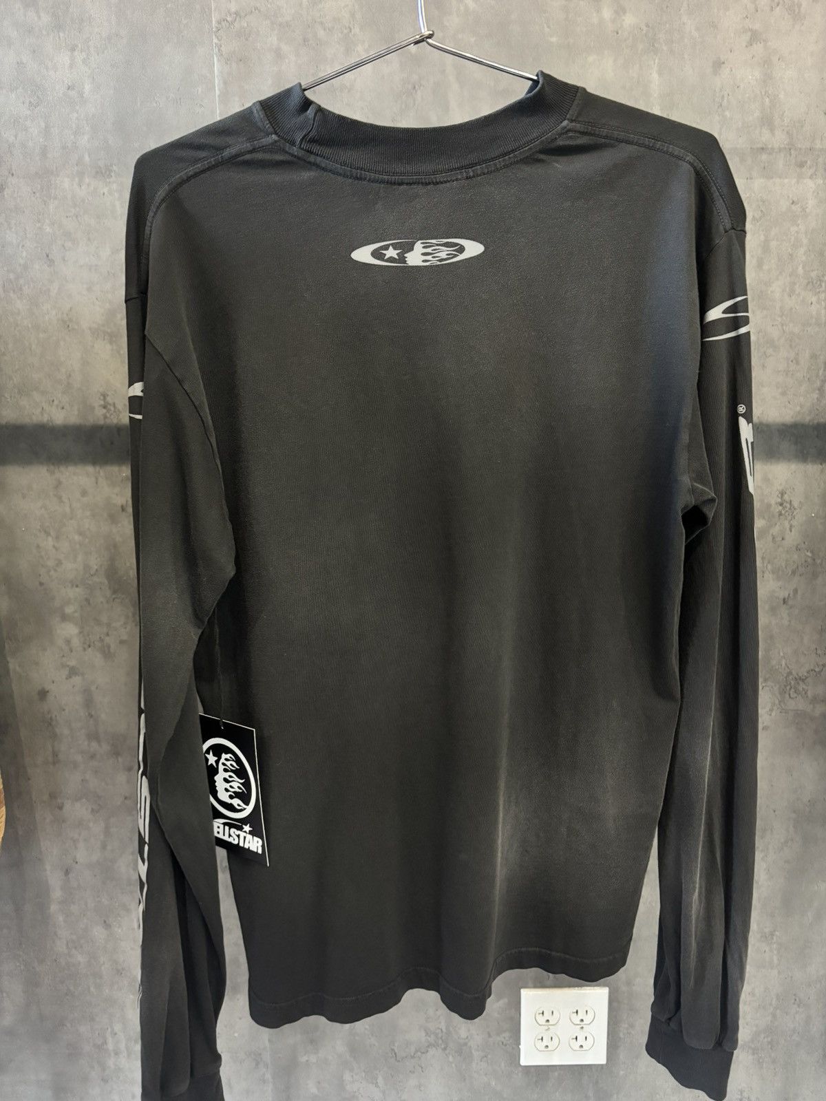 HELLSTAR HELLSTAR CURSIVE BLACK LOGO LONG SLEEVE SIZE XS - NEW Size US XS / EU 42 / 0 - 3 Thumbnail