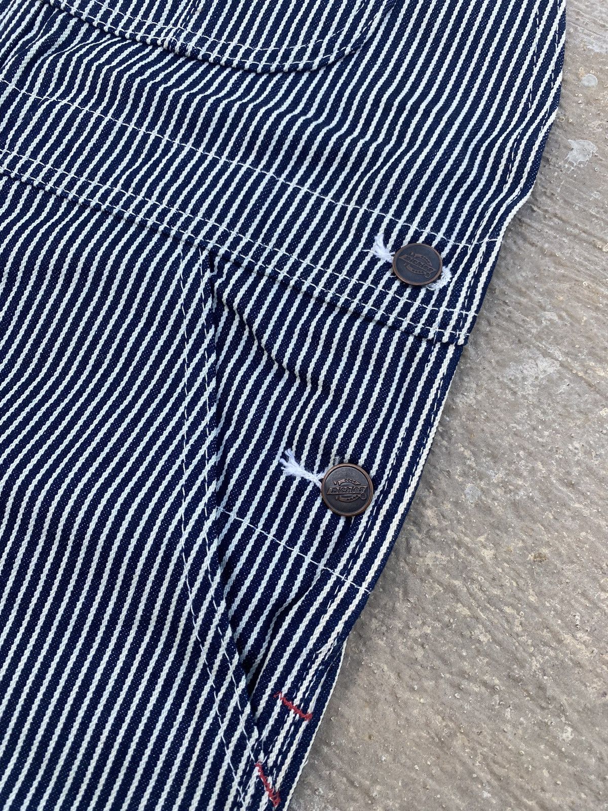 Japanese Brand 🔥 Rare 🔥 Vintage Y2K Dickies Hickory Stripe Overalls Size US 30 / EU 46 - 5 Thumbnail