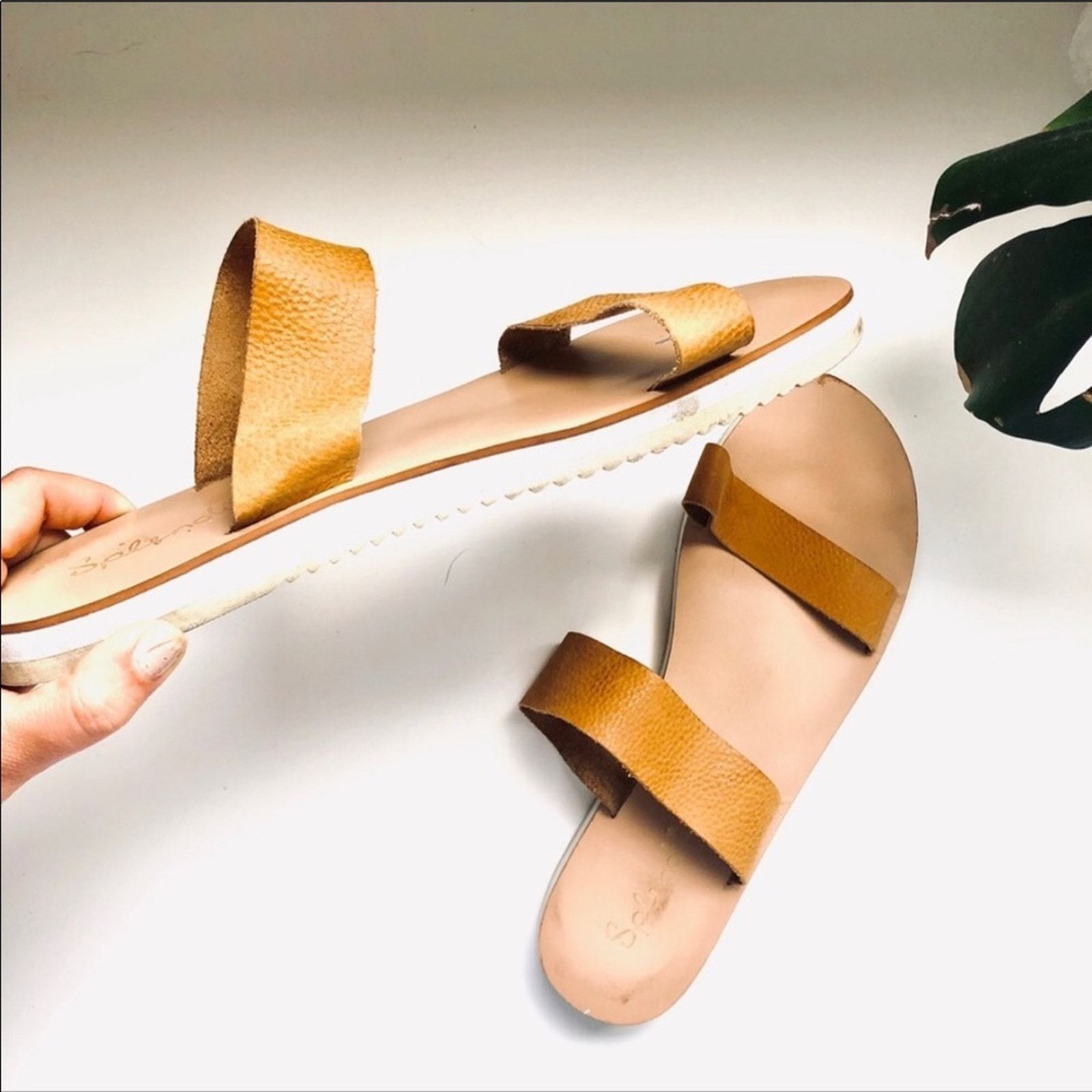 Anthropologie SPLENDID Anthro Brown Leather Slide Slip On Flat Sandal Size US 10 / IT 40 - 2 Thumbnail