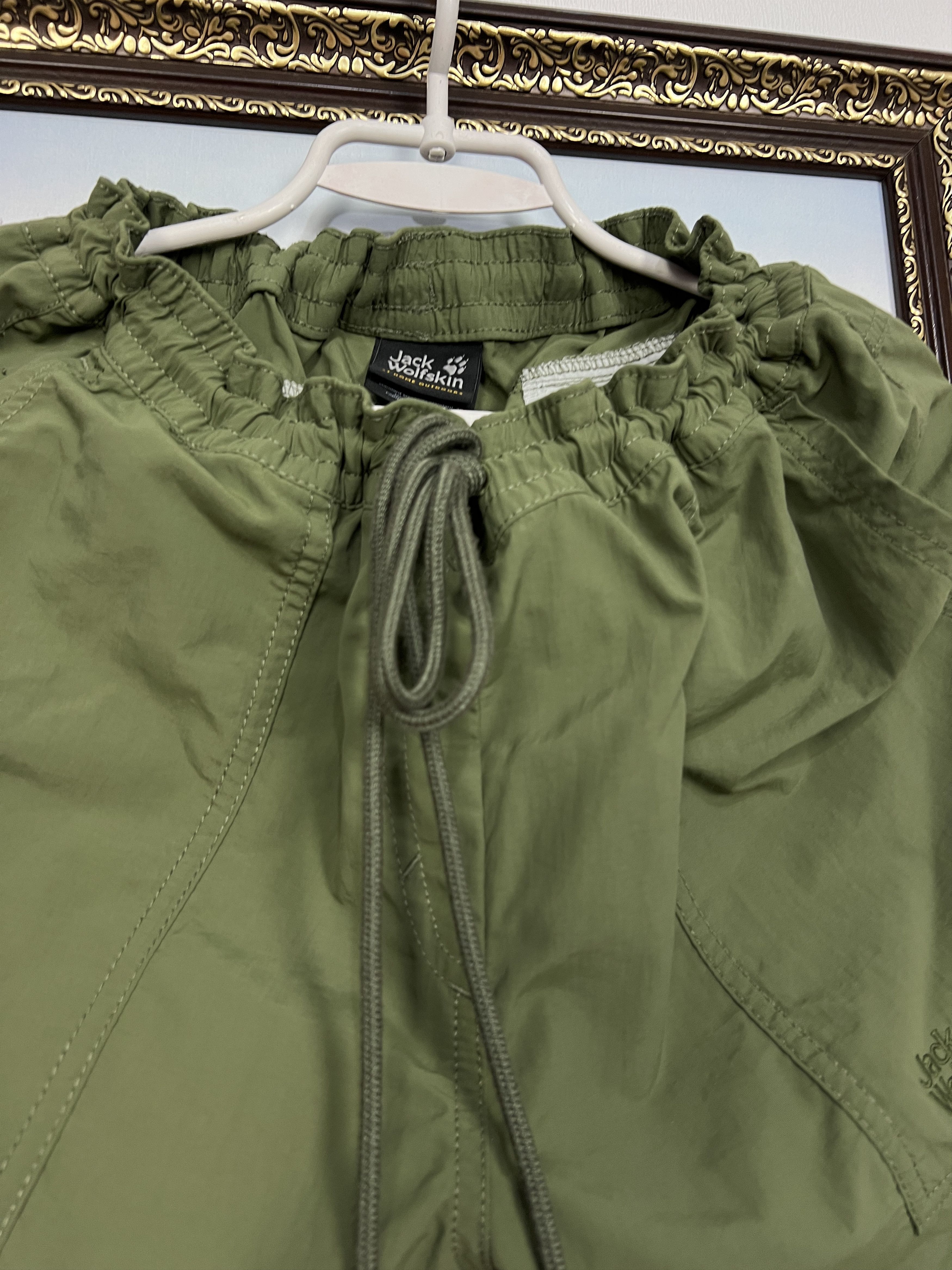 Jack Wolfskin Outdoors Women Hiking Pants Green Khaki Windbreaker Rare XL Size 36" / US 14 / IT 50 - 6 Thumbnail