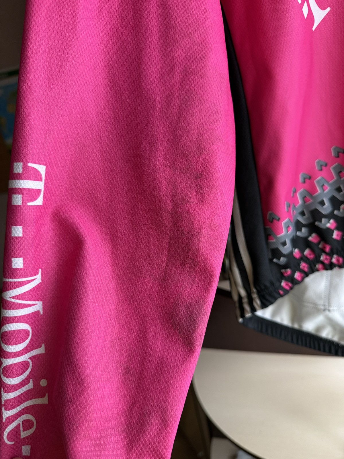 Adidas Vintage Adidas TEAM TELEKOM T-MOBILE cycling Jacket Size US M / EU 48-50 / 2 - 17 Thumbnail