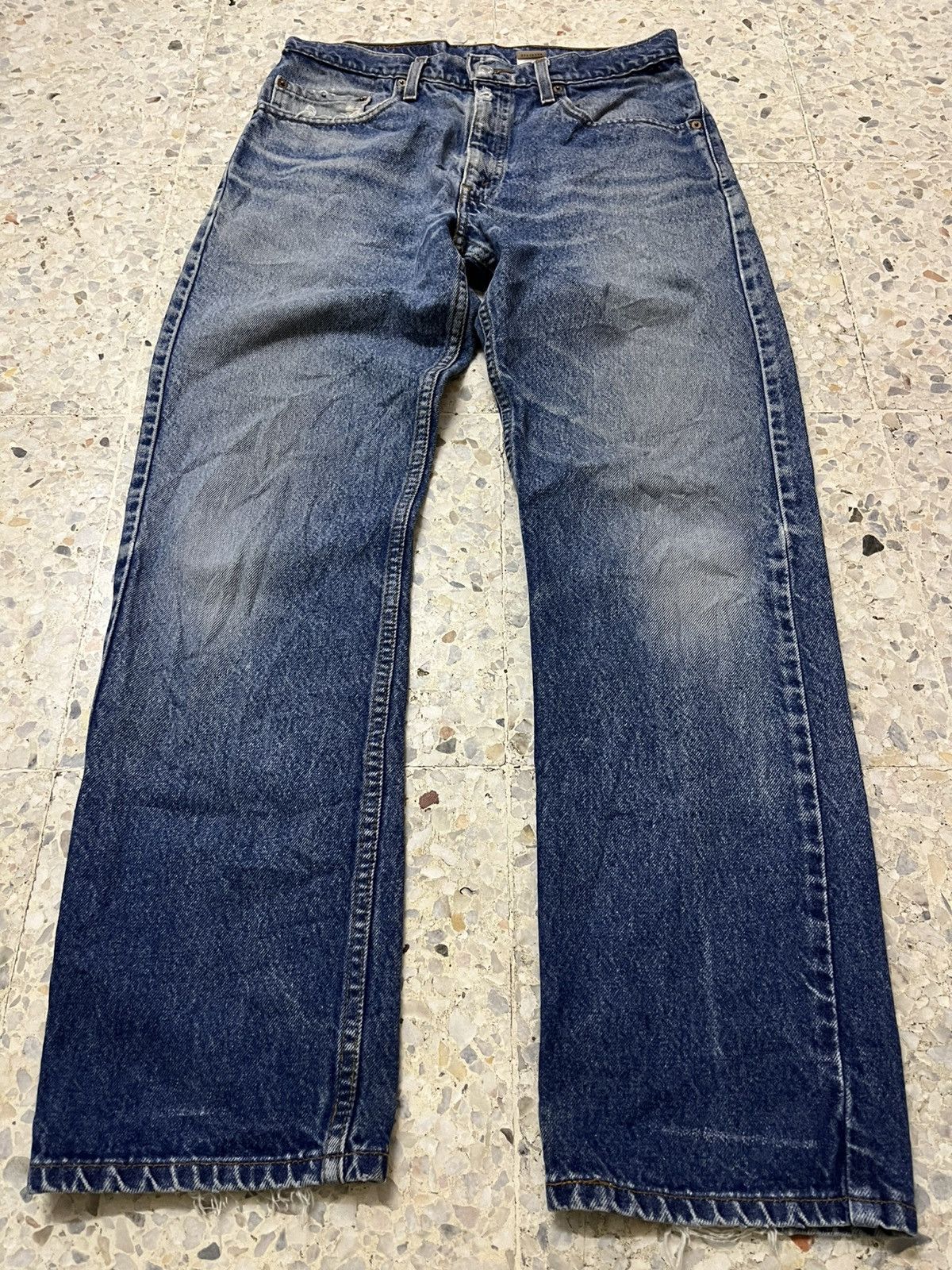 Levi's Vintage Levi’s 505 distressed 90s light blue wash jeans Size US 32 / EU 48 - 15 Thumbnail