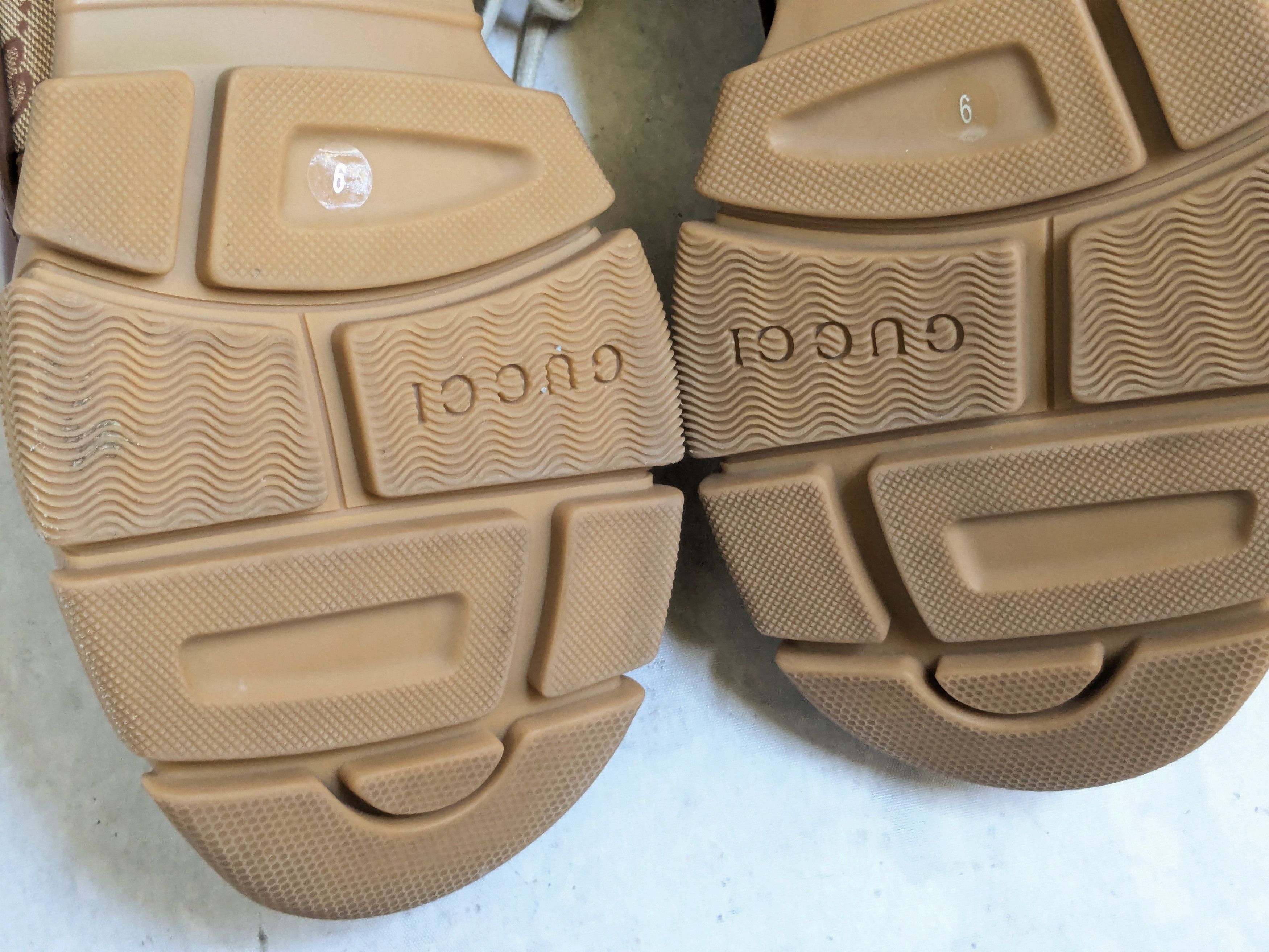 Gucci Gucci Flashtrek Sneakers Brown Monogram Logo GG 9.5 Size US 9.5 / EU 42-43 - 19 Thumbnail