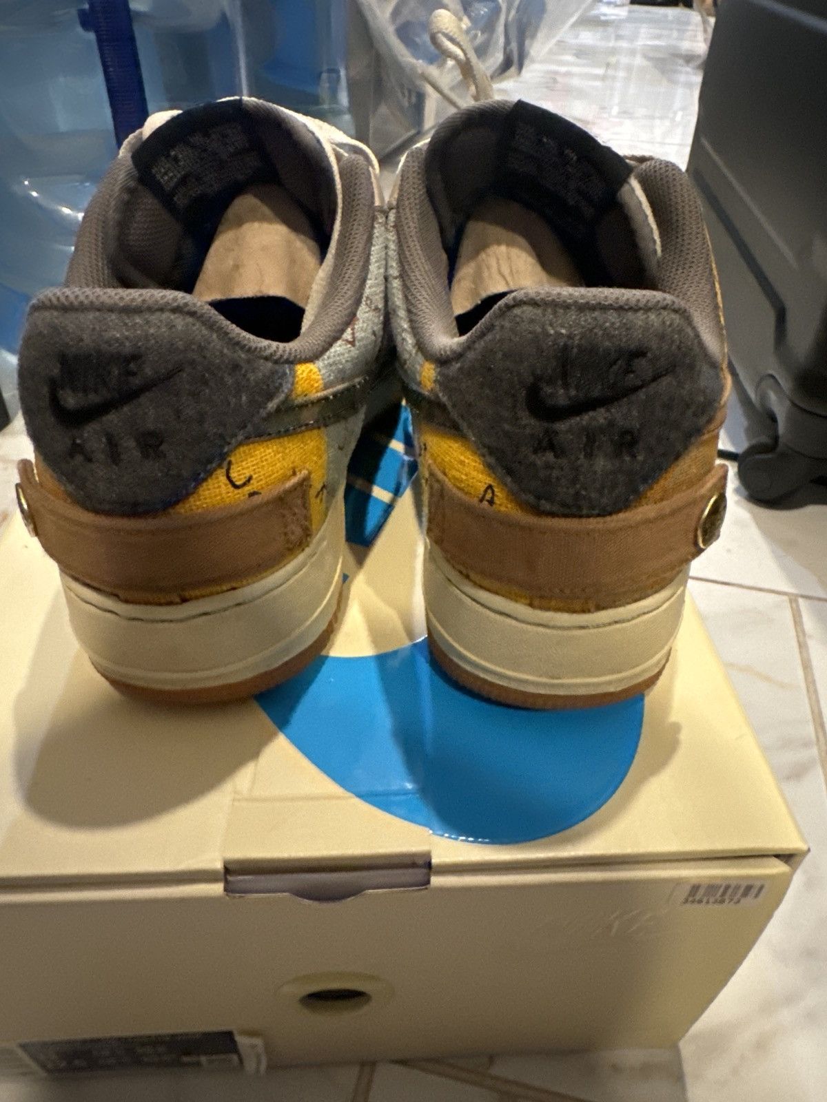 travis scott air force price