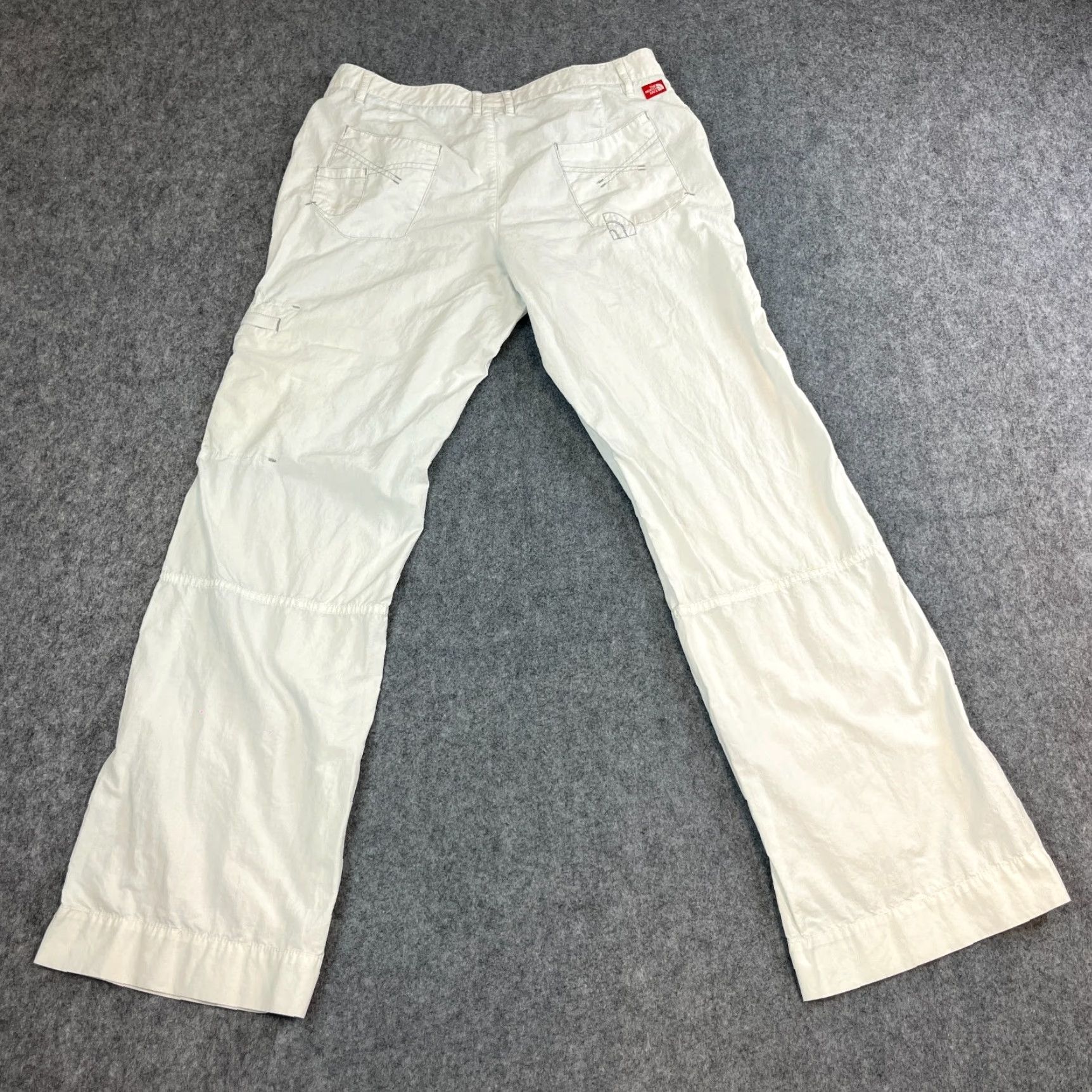 The North Face The North Face Womens Cargo Trousers Pants Relaxed Straight 30 30 UK 10 White Size 32" / US 10 / IT 46 - 2 Thumbnail