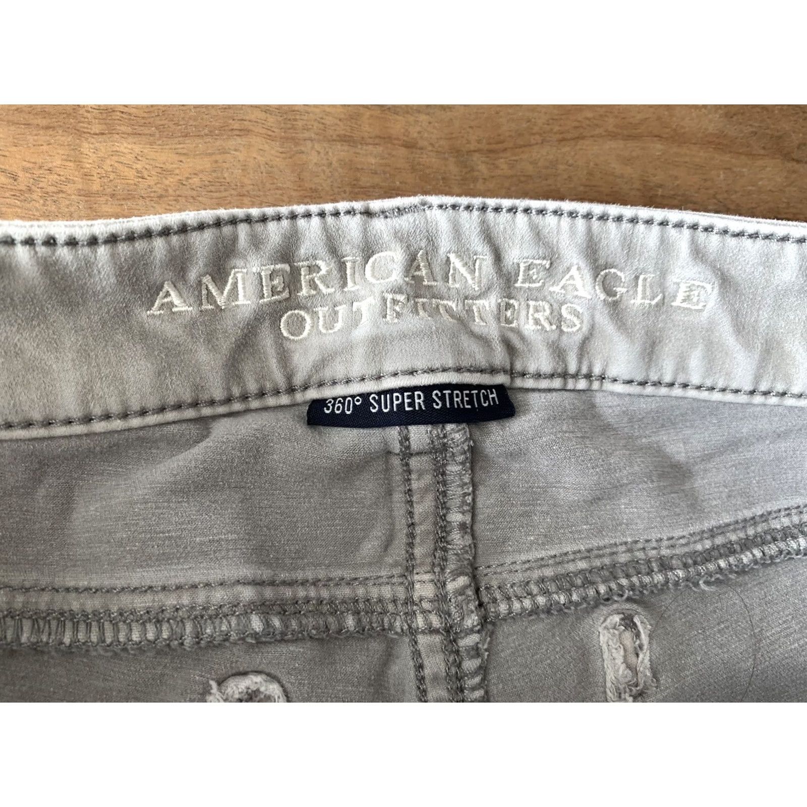 American Eagle Outfitters VINTAGE American Eagle Outfitters AEO Sateen Women's 4 Denim Jeans 27x26 Gray 360 Stretch Skinny Jegging Slim Waist 27 Inseam 26 Inseam Womens Jeans? Size 27" / US 4 / IT 40 - 4 Thumbnail