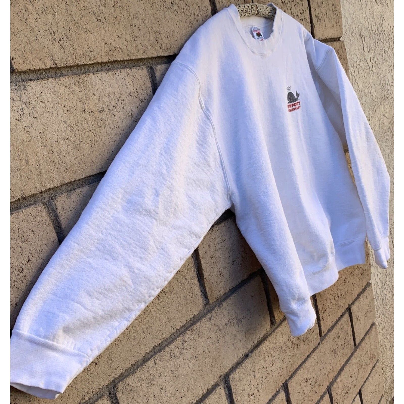 Fruit Of The Loom VINTAGE Newport Elementary A School To Spout About Sweatshirt Whale Graphic Sz L Sweatshirt Size US L / EU 52-54 / 3 - 7 Thumbnail