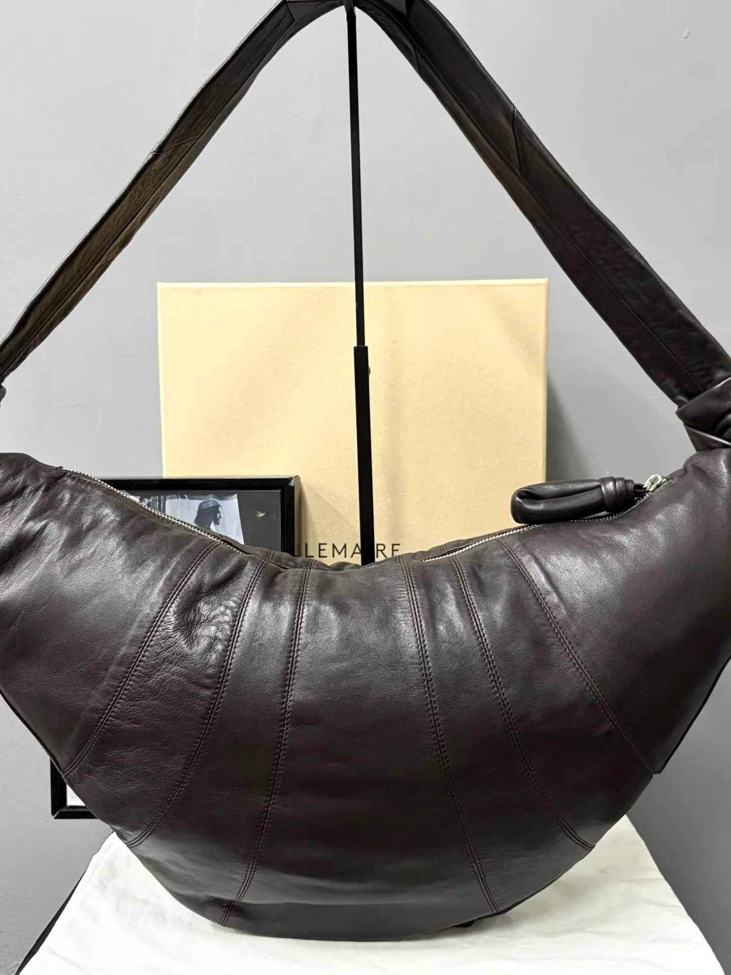 Lemaire Lemaire Large Dark Chocolate Lambskin Croissant Bag K34 Size ONE SIZE - 2 Thumbnail