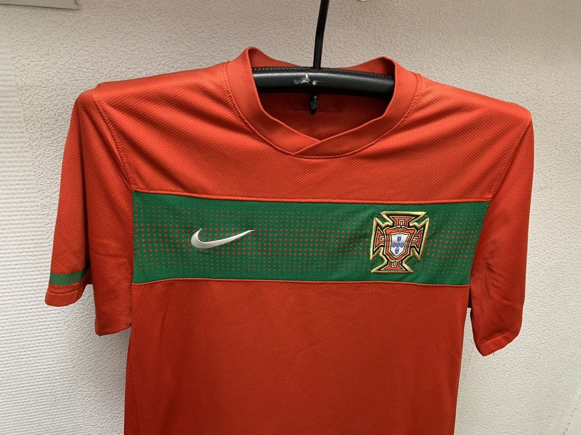 Nike Portugal nike soccer jersey fifa World Cup M-L Size US M / EU 48-50 / 2 - 5 Thumbnail