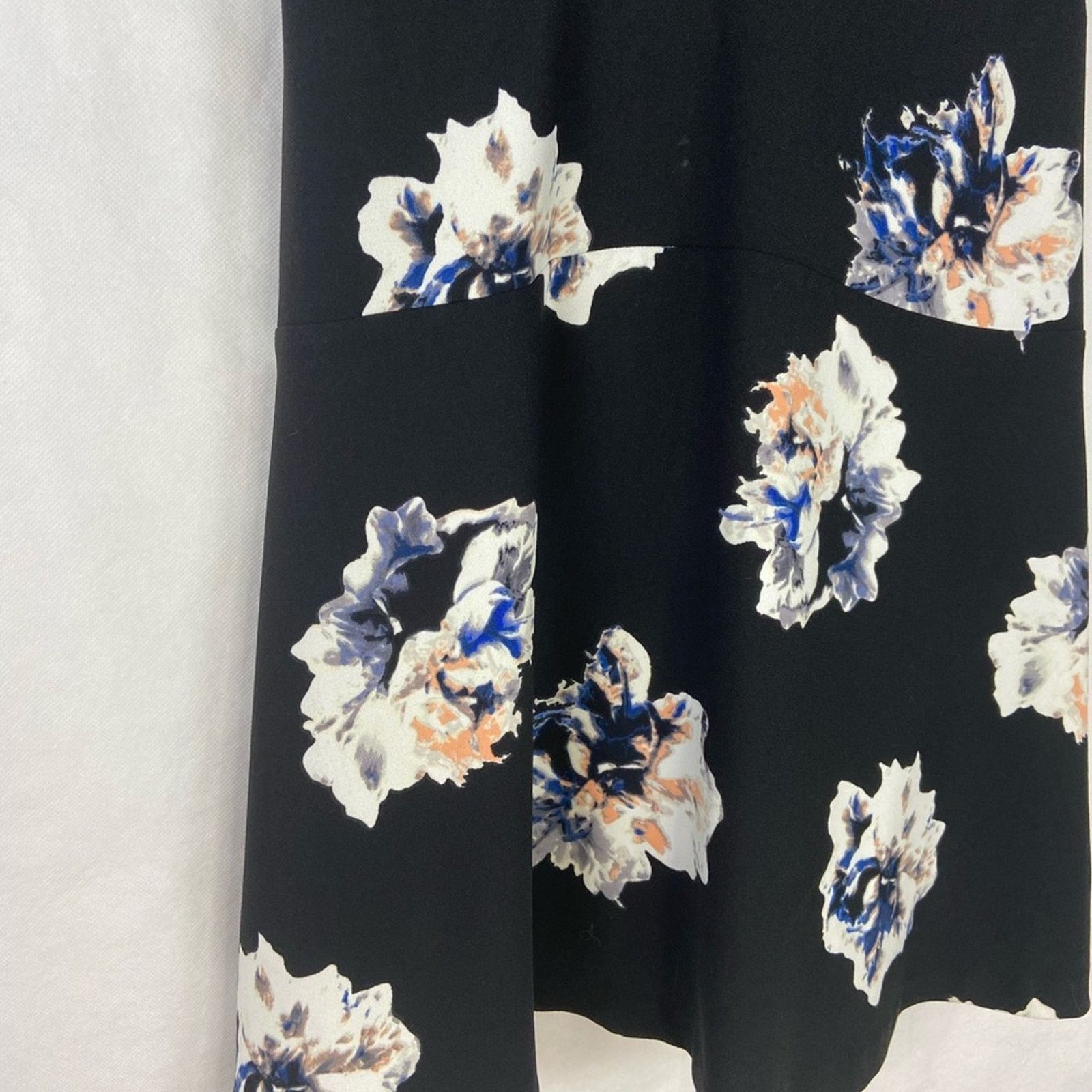 Vince Camuto Vince Camuto Women's Fit & Flare Floral Mini Dress Size 6 Size M / US 6-8 / IT 42-44 - 8 Thumbnail