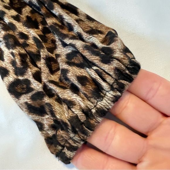 Michael Kors 𝅺Michael Kors Leopard Animal Print Top Lace Shoulders Women Size XS / US 0-2 / IT 36-38 - 15 Thumbnail